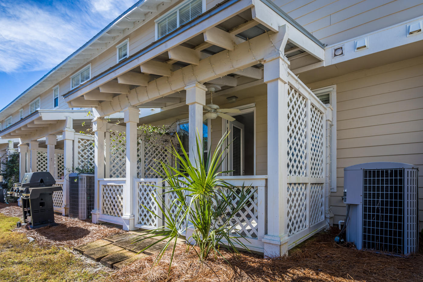 EAGLE BAY - Residential Lease