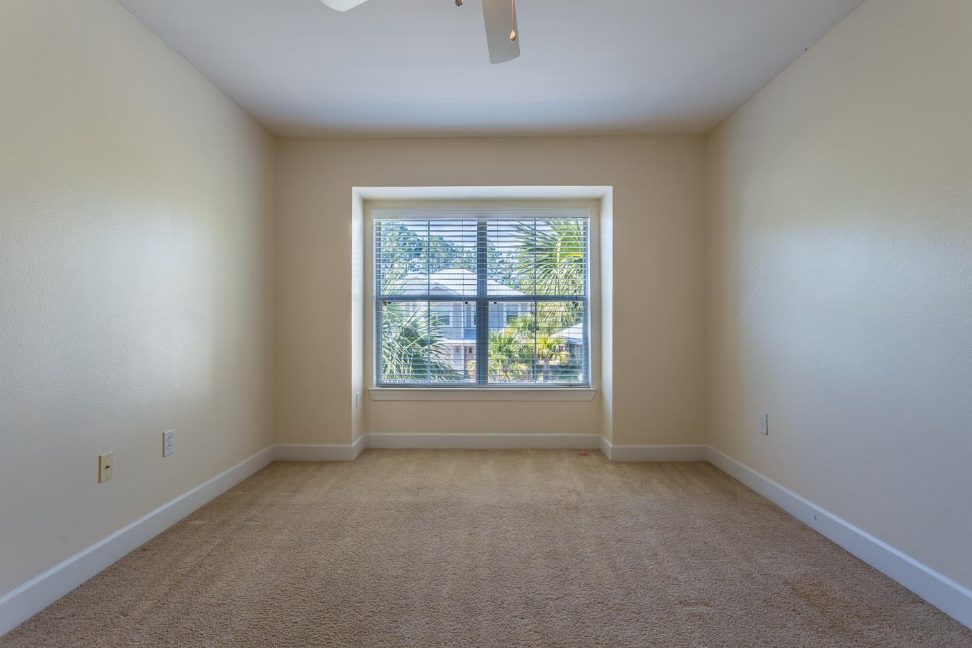 EAGLE BAY - Residential Lease