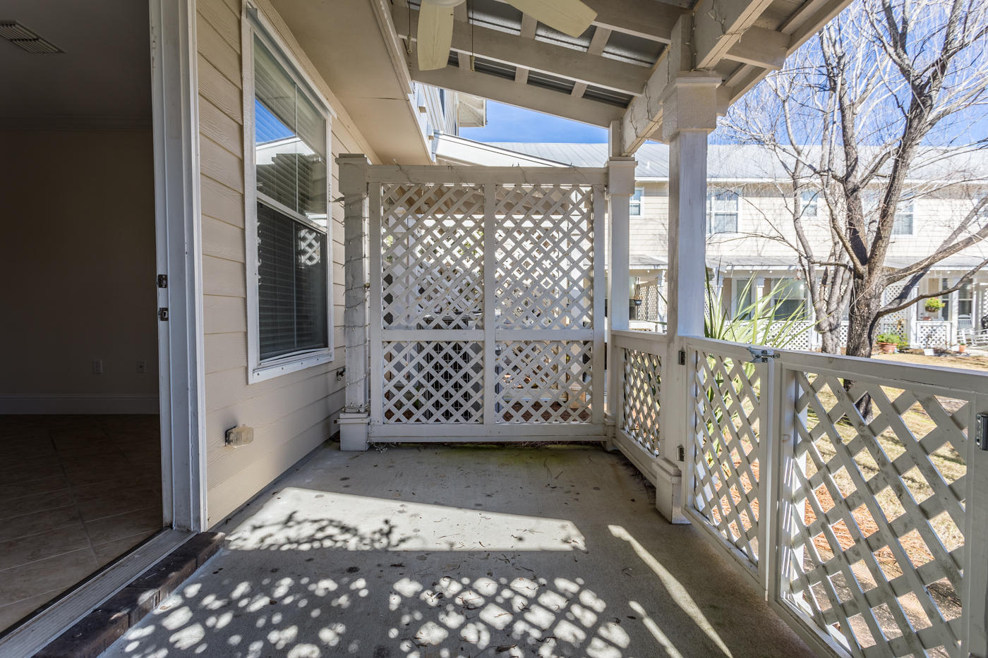 EAGLE BAY - Residential Lease