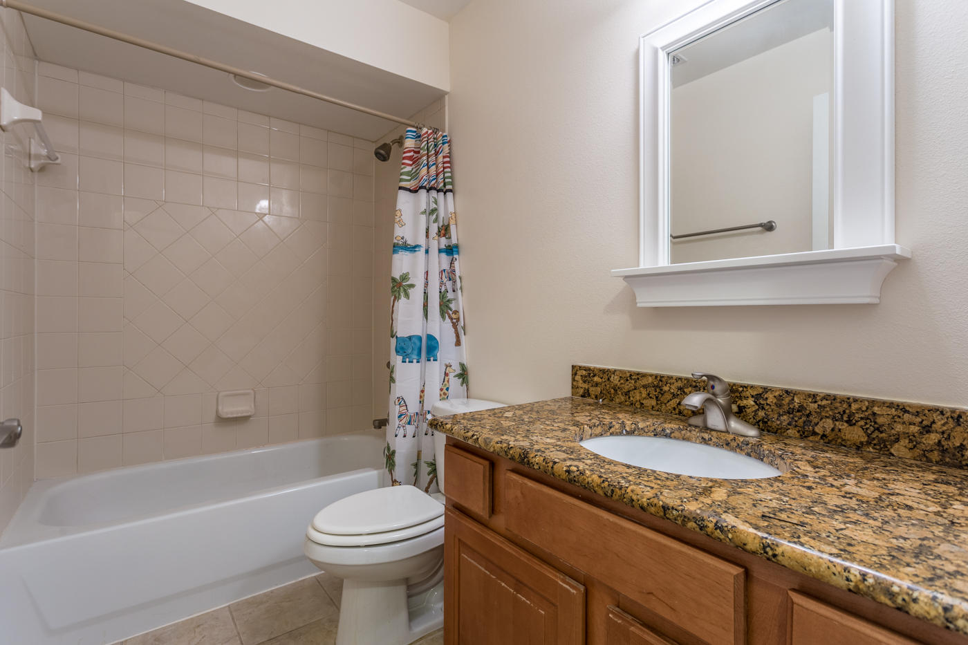 EAGLE BAY - Residential Lease