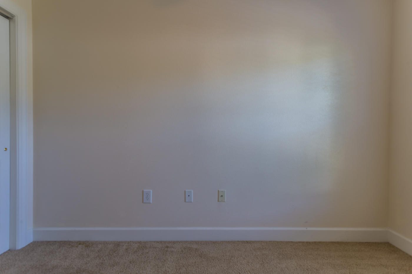 EAGLE BAY - Residential Lease