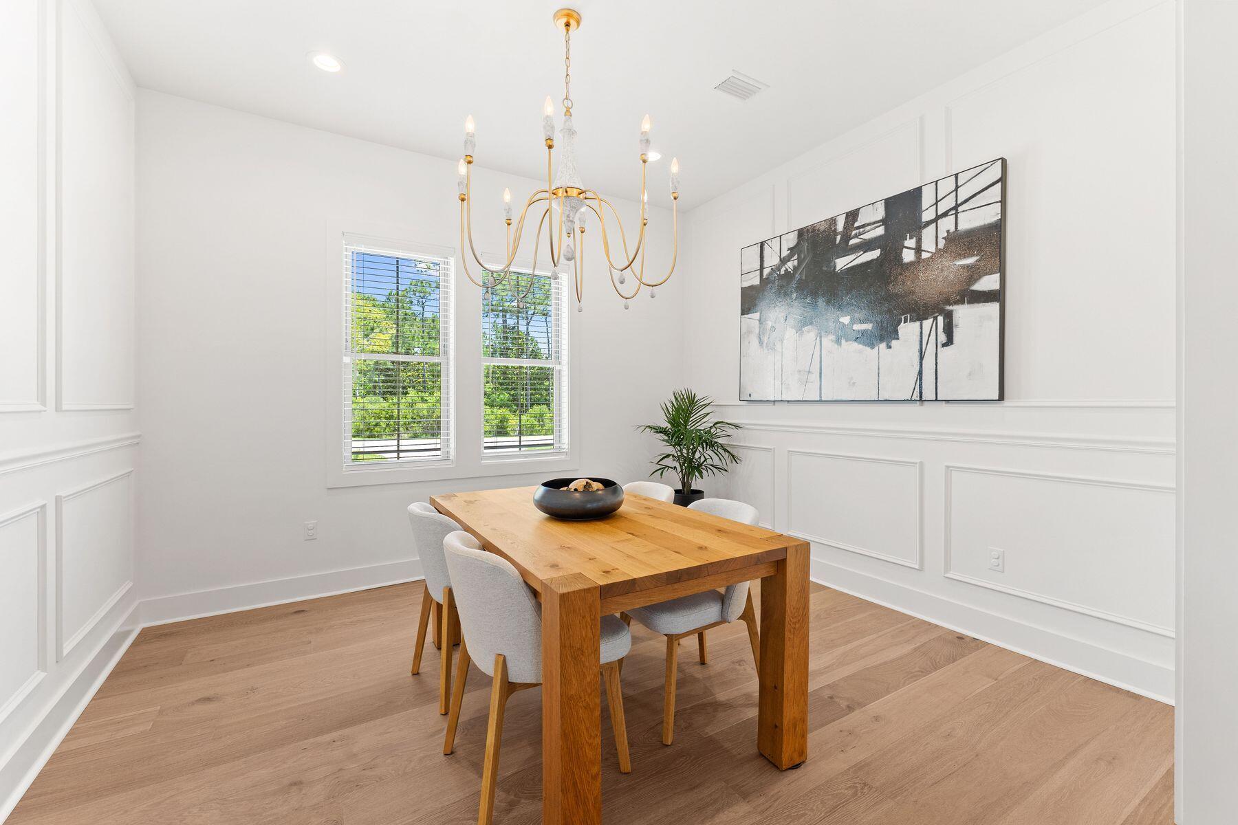 PELICAN BAY - Residential