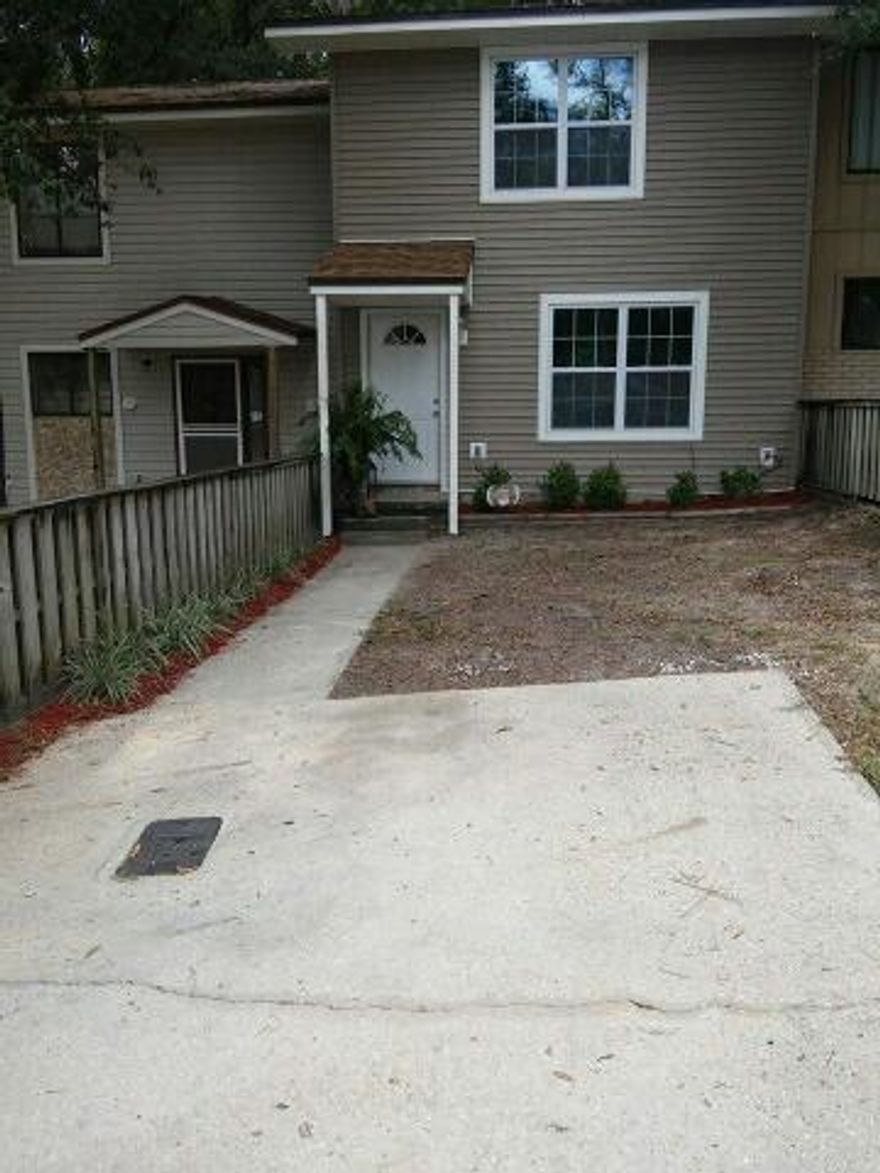 This Townhome has been recently updated. It has a new 30 Year Dimensional Shingle Roof System, with a Peel & Seal secondary water resistant barrier over the roof decking. The exterior has new vinyl siding with new single-hung vinyl replacement windows.The interior has been updated with new laminate flooring, ceiling fans and toilet fixtures.