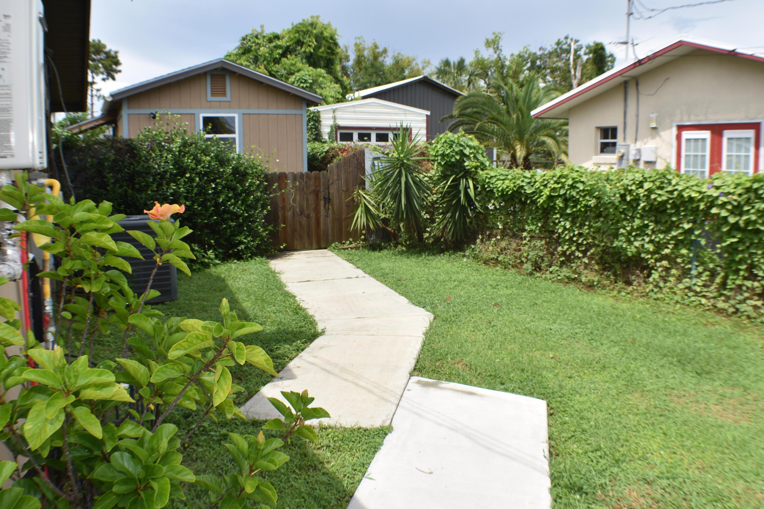 BAYVIEW HEIGHTS - Residential