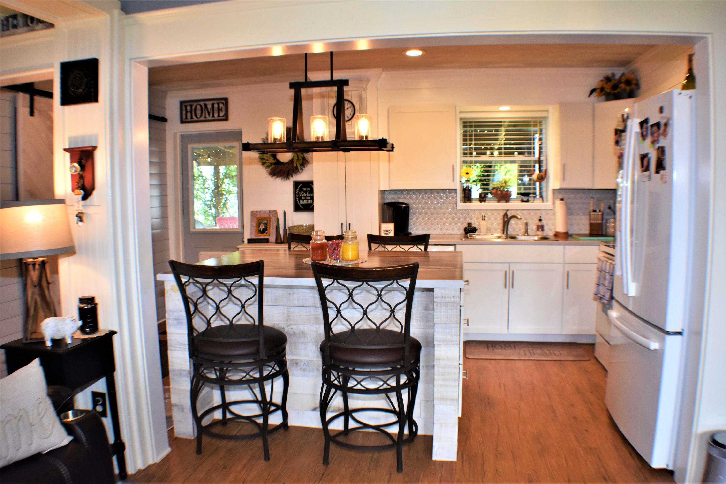 BAYVIEW HEIGHTS - Residential