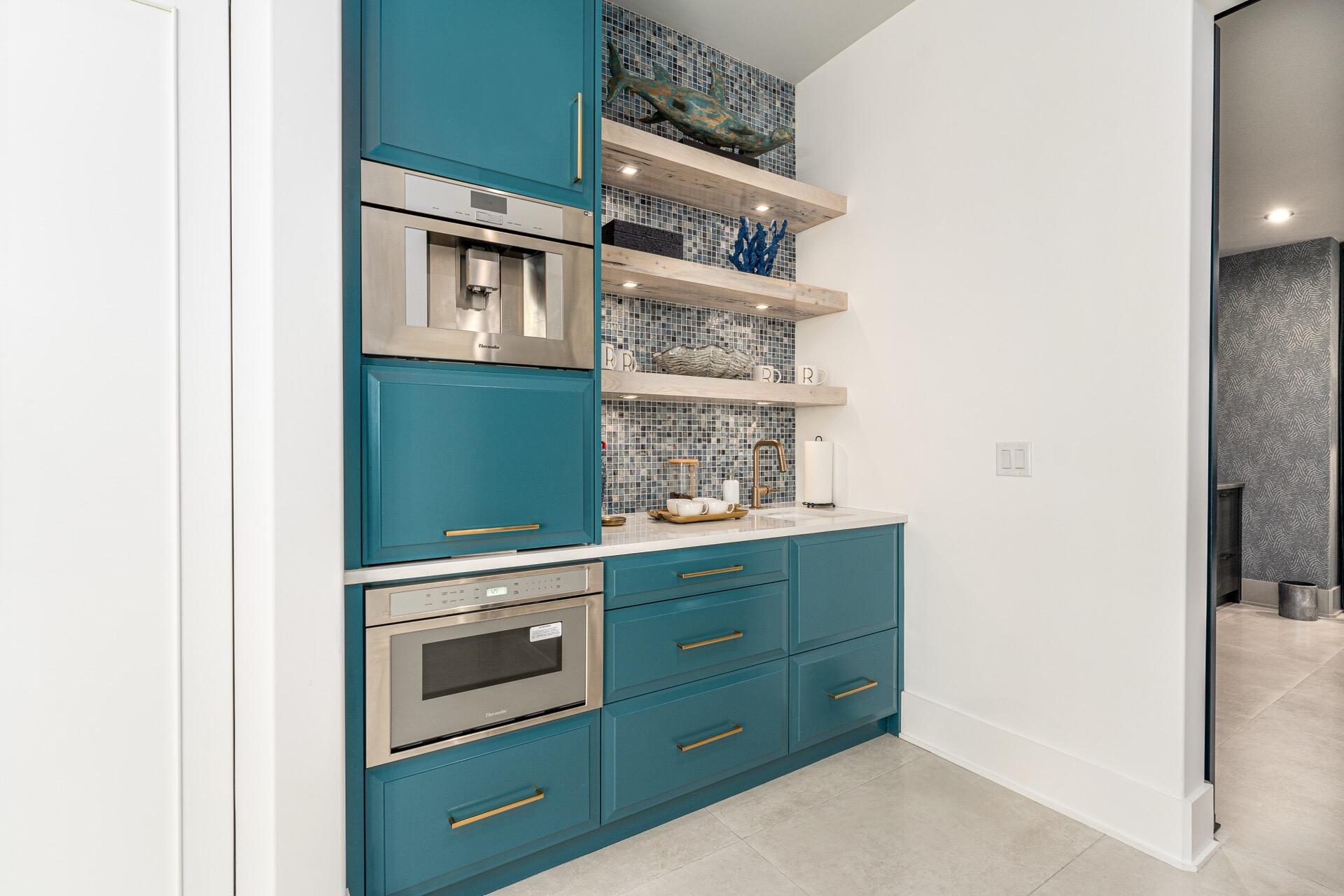 BURNT PINE - Residential
