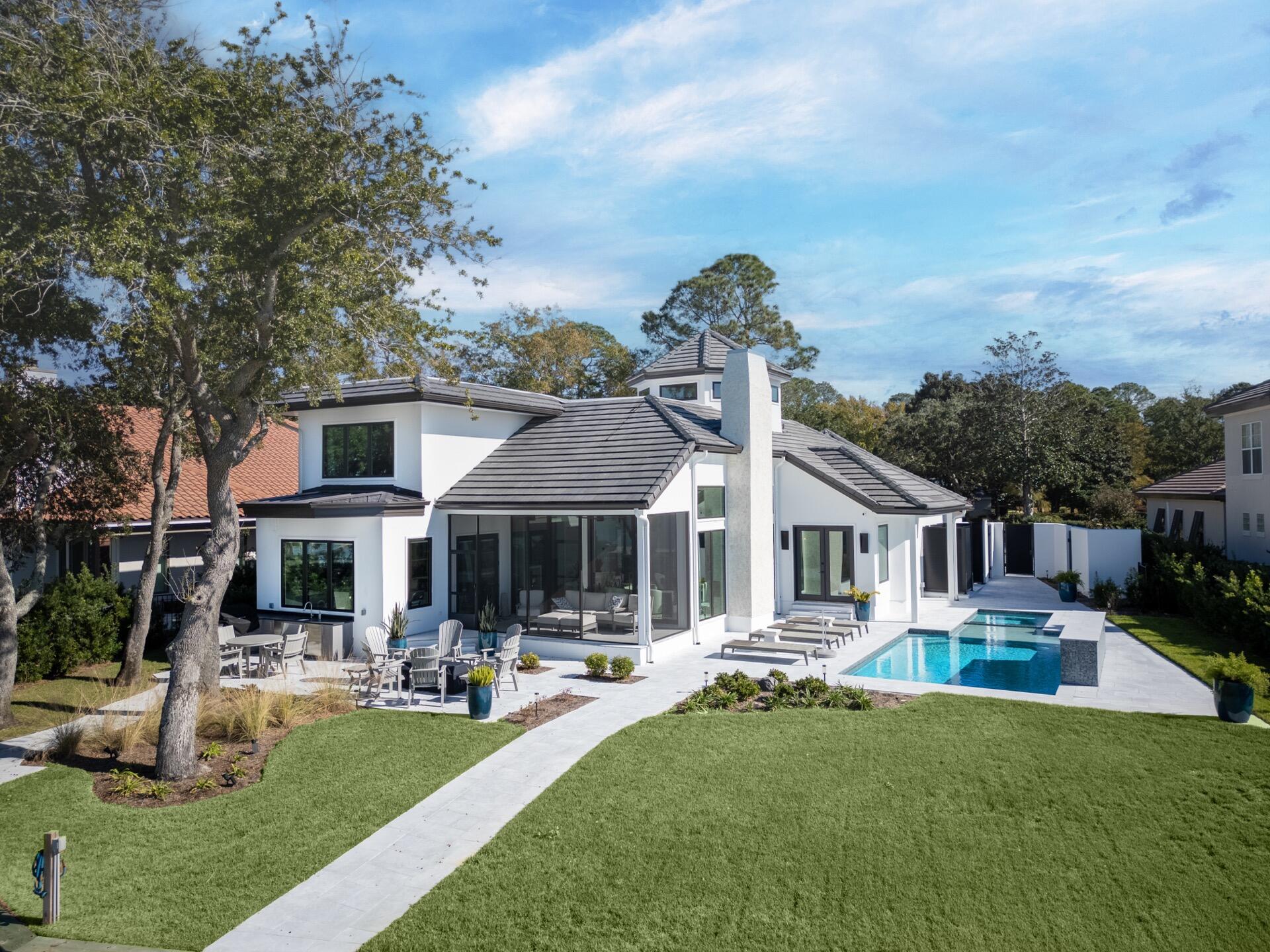 BURNT PINE - Residential