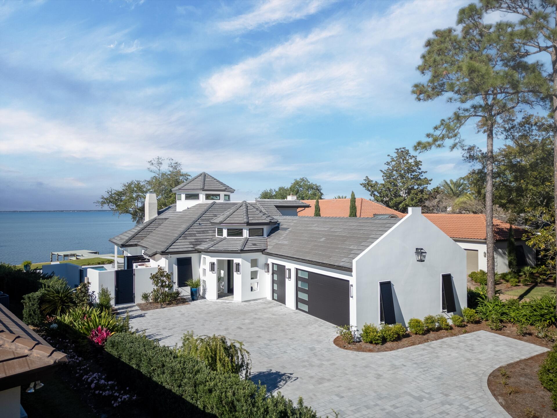 BURNT PINE - Residential