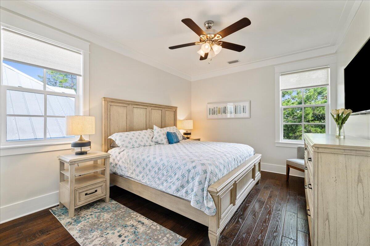 FOREST LAKES - Residential
