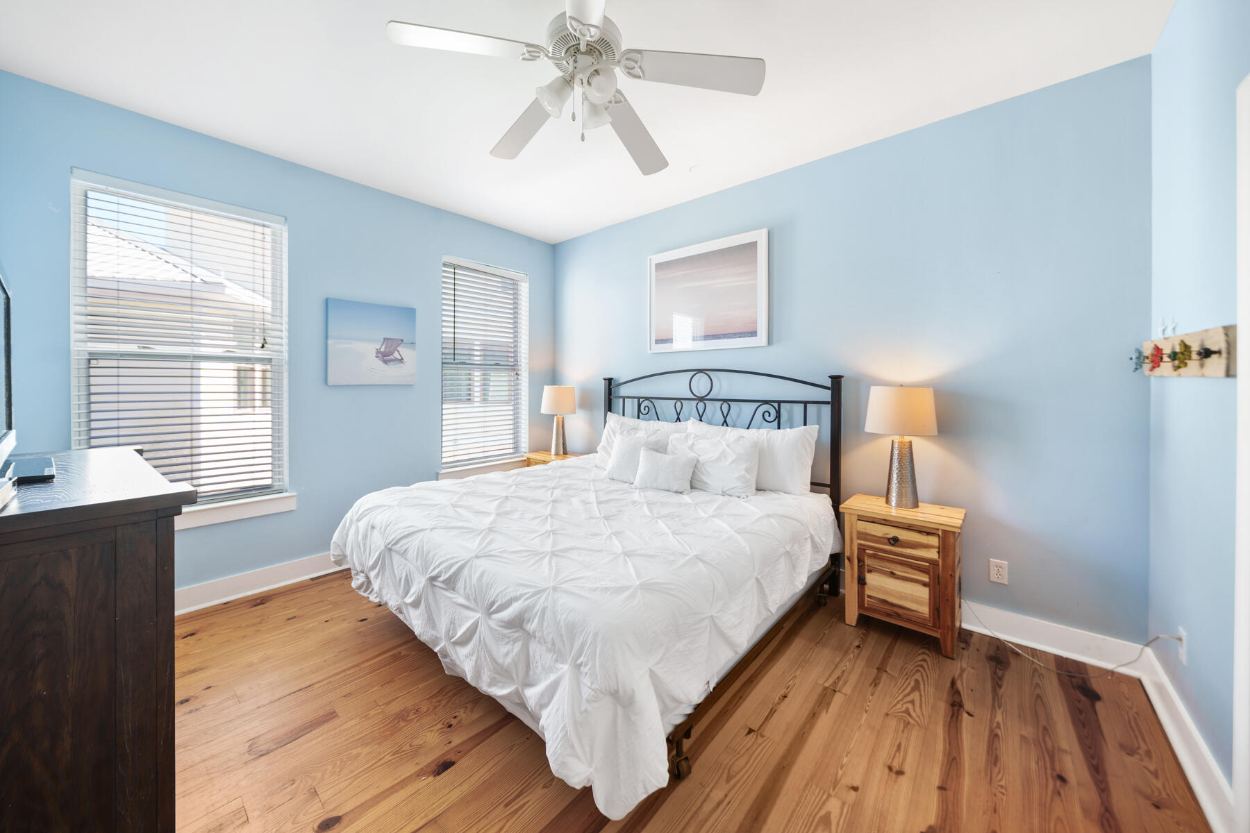 EMERALD WATERS VILLAGE - Residential