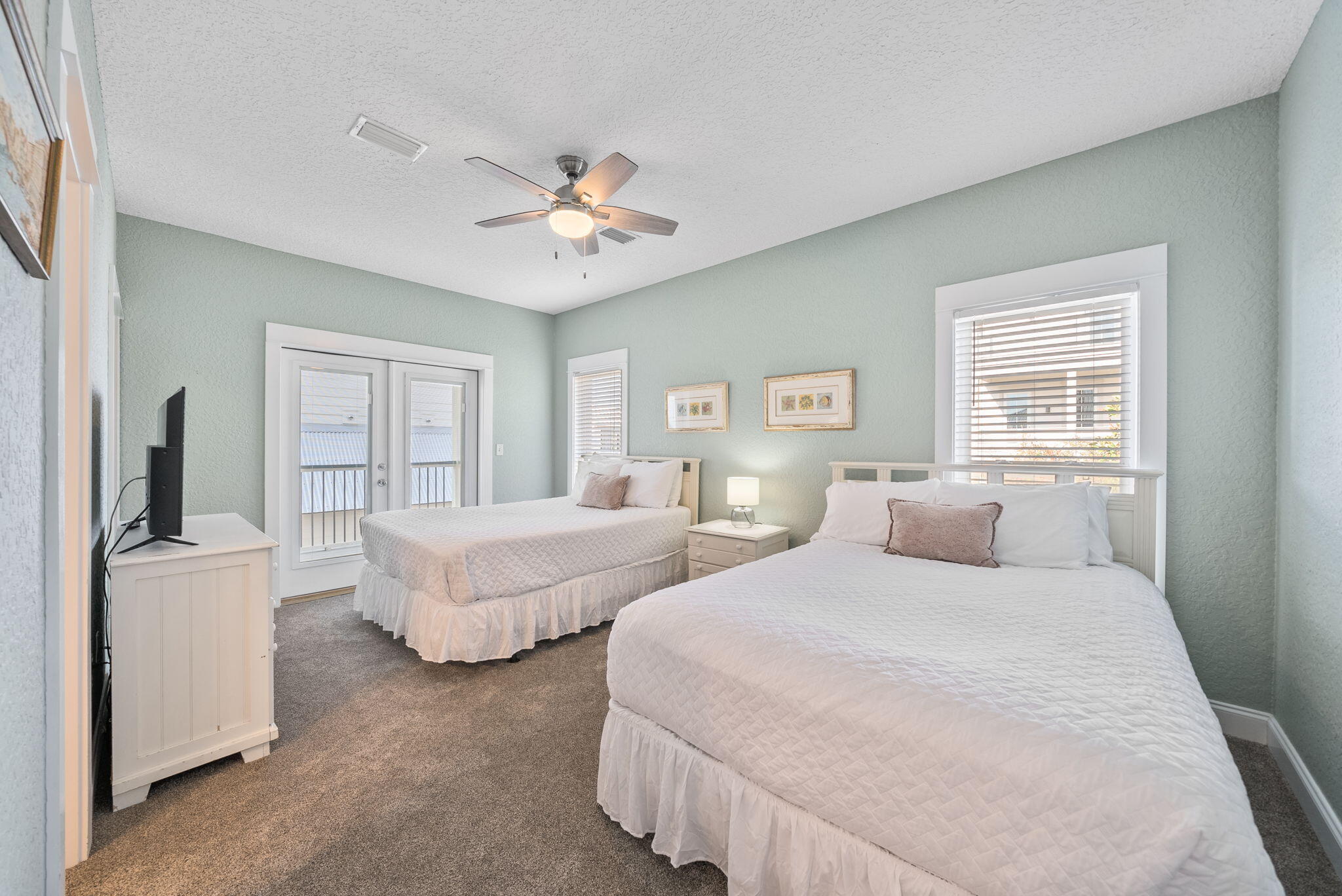 SEAGROVE 1ST ADDN - Residential