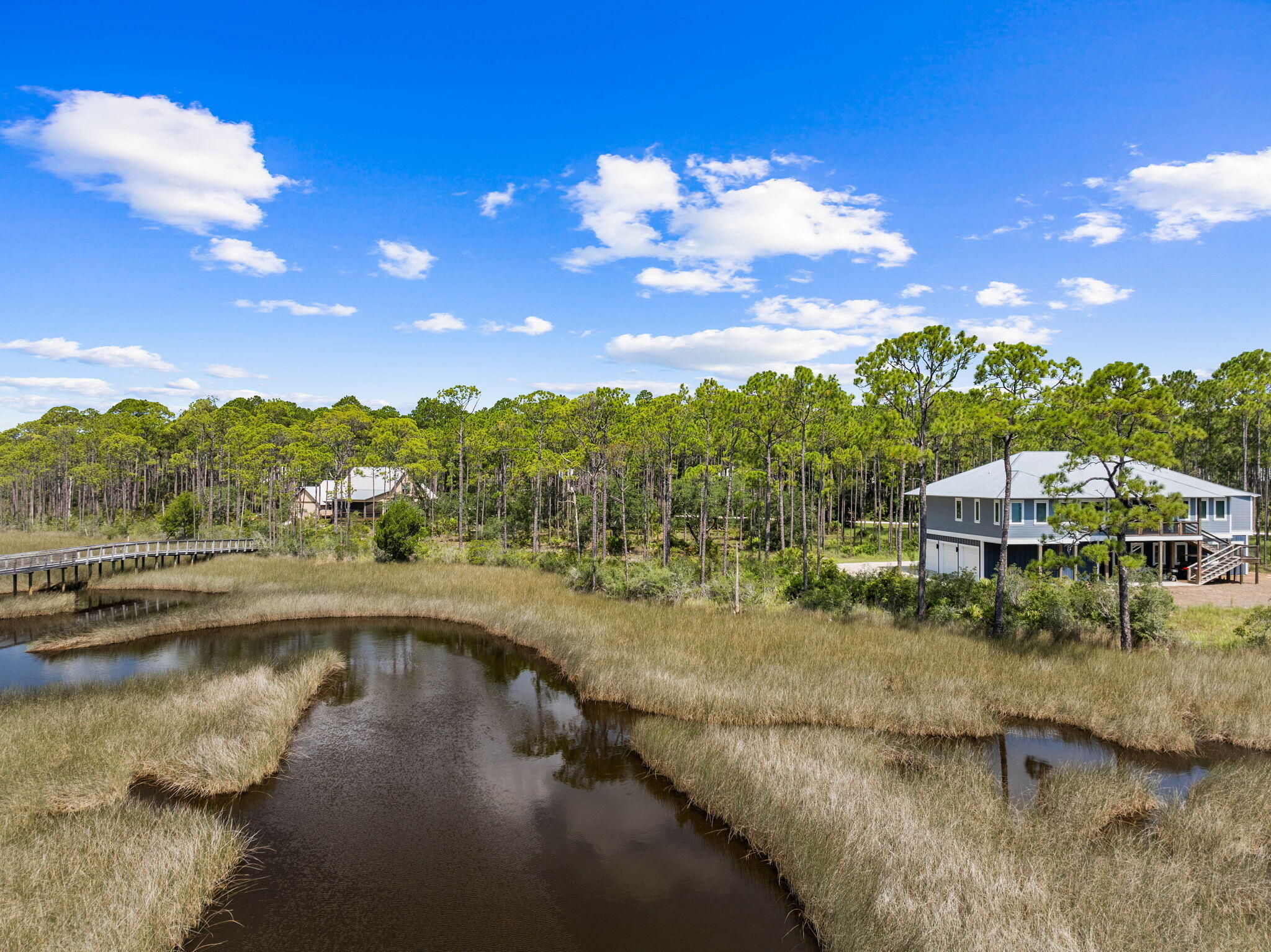 RIVERCAMPS ON CROOKED CREEK - Land