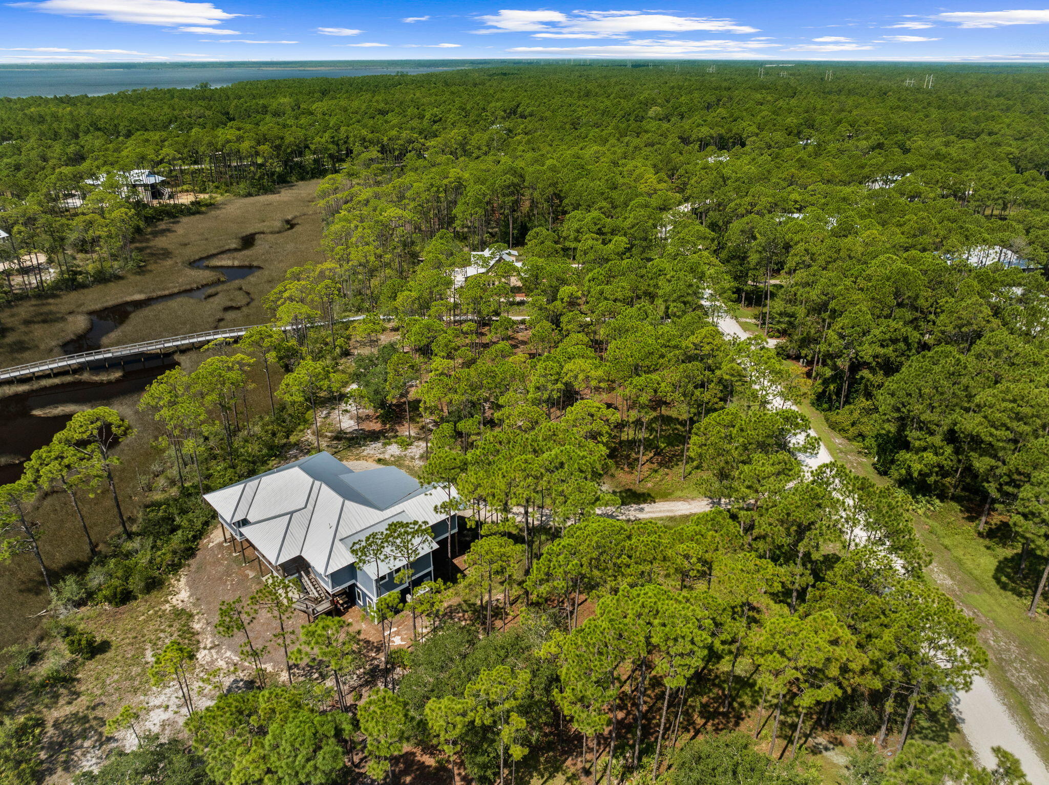 RIVERCAMPS ON CROOKED CREEK - Land