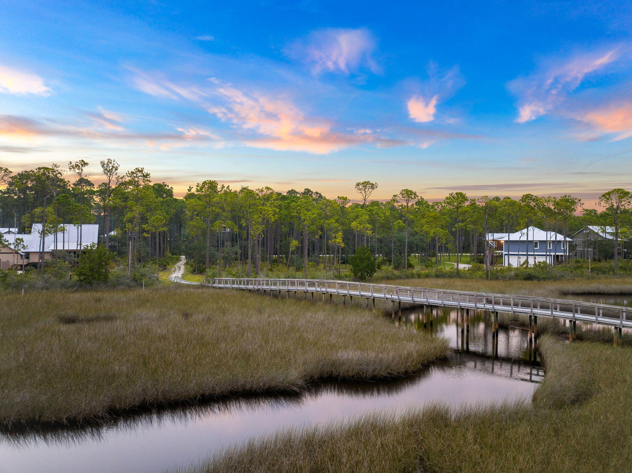 RIVERCAMPS ON CROOKED CREEK - Land