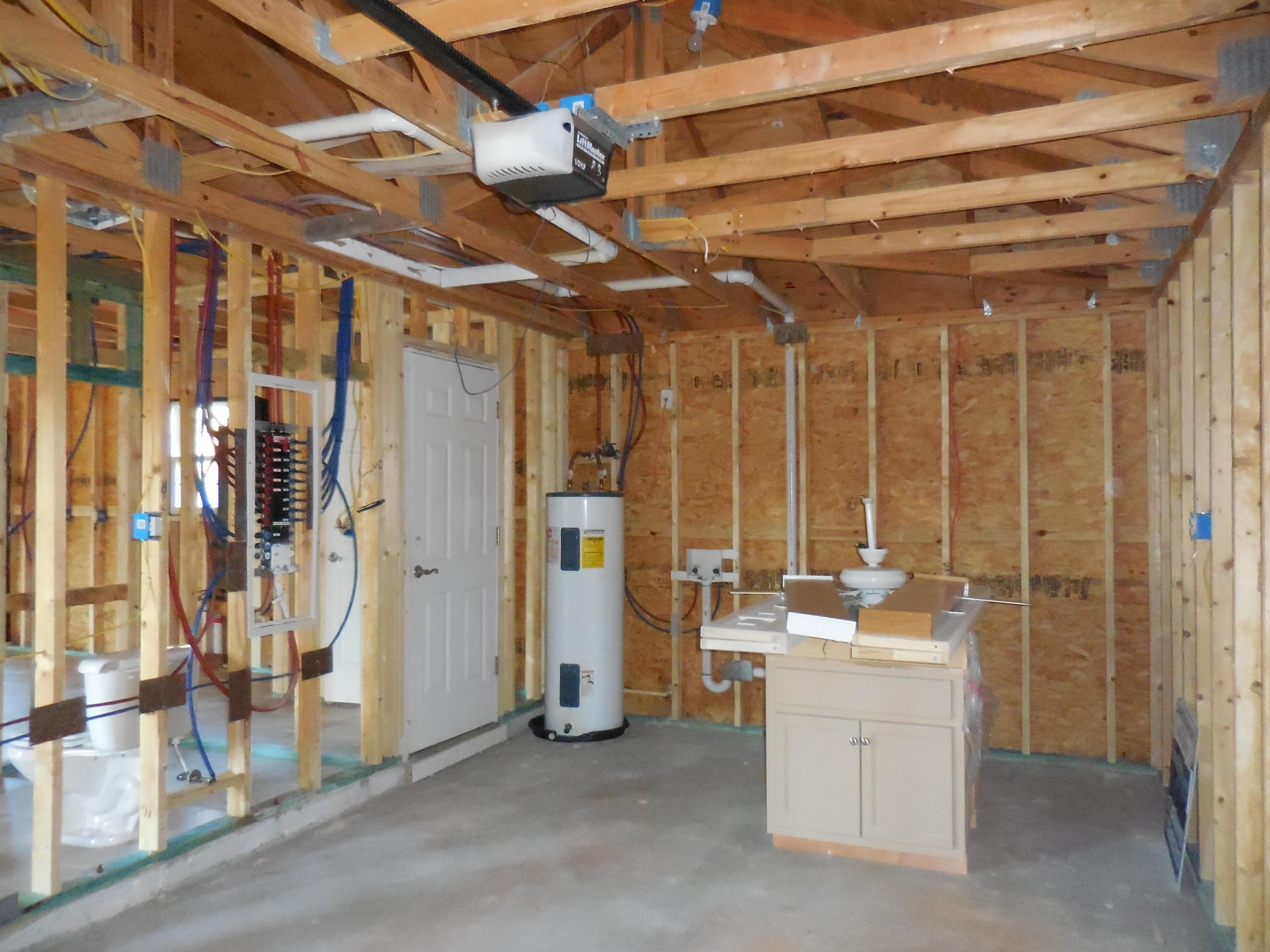 OAKWOOD LAKES ESTATES - Residential