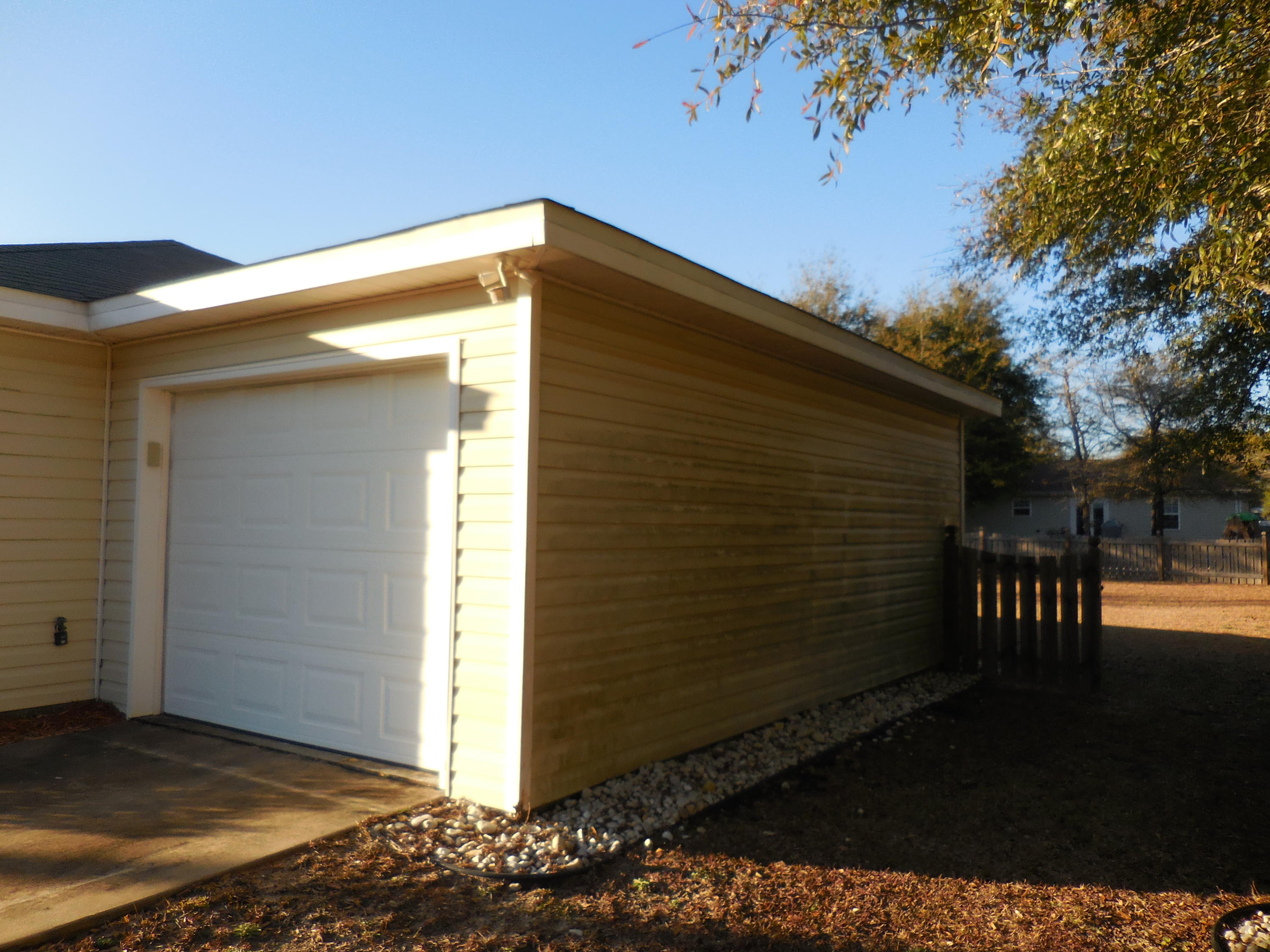 OAKWOOD LAKES ESTATES - Residential