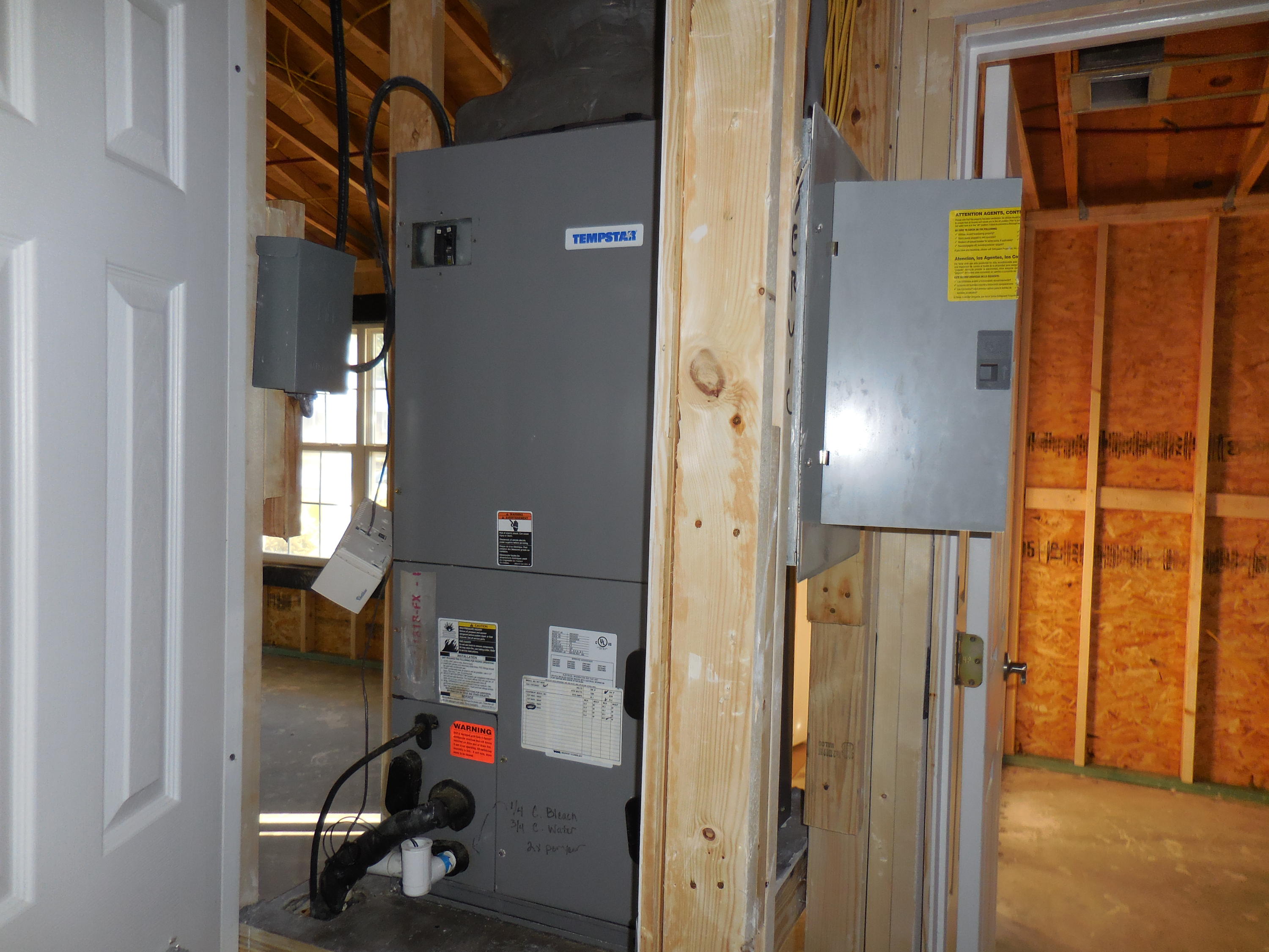 OAKWOOD LAKES ESTATES - Residential