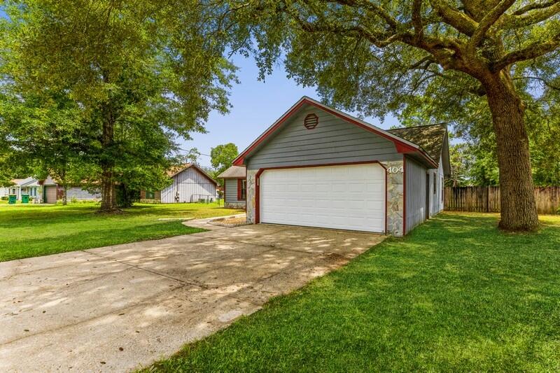 SHOAL WOOD ESTATES 1ST PH 1 - Residential