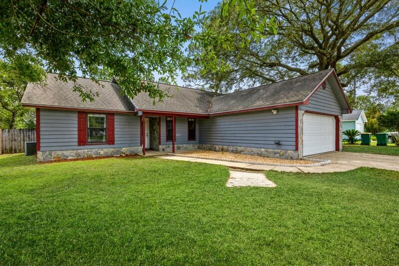 SHOAL WOOD ESTATES 1ST PH 1 - Residential