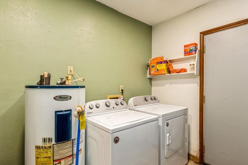 SHOAL WOOD ESTATES 1ST PH 1 - Residential