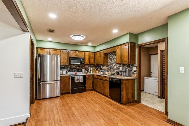 SHOAL WOOD ESTATES 1ST PH 1 - Residential