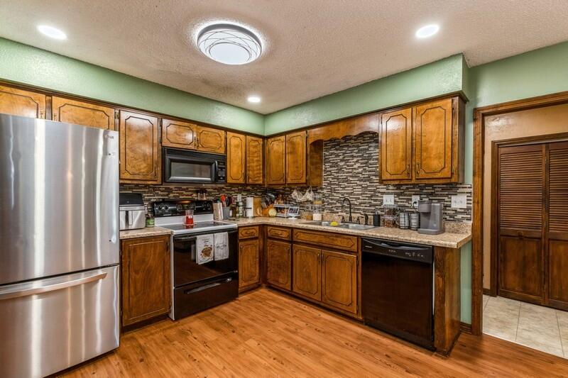 SHOAL WOOD ESTATES 1ST PH 1 - Residential