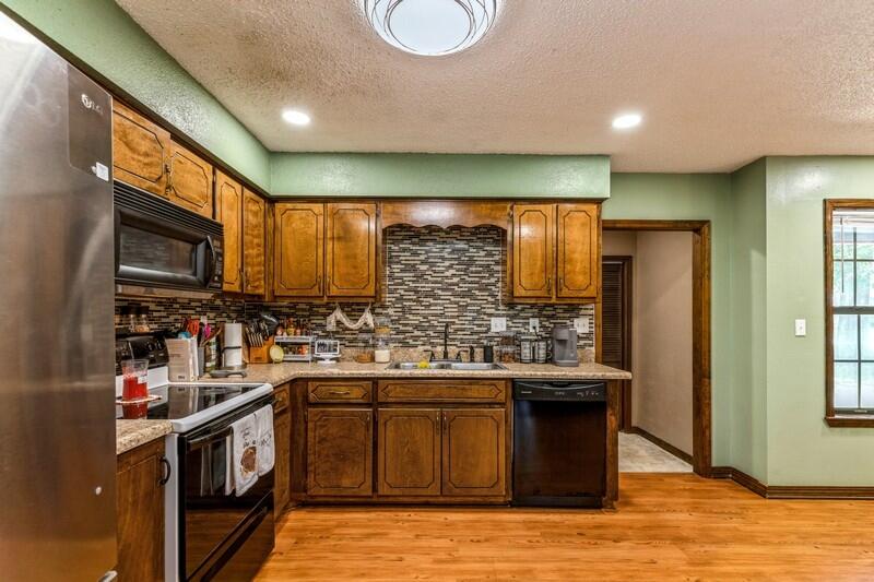 SHOAL WOOD ESTATES 1ST PH 1 - Residential