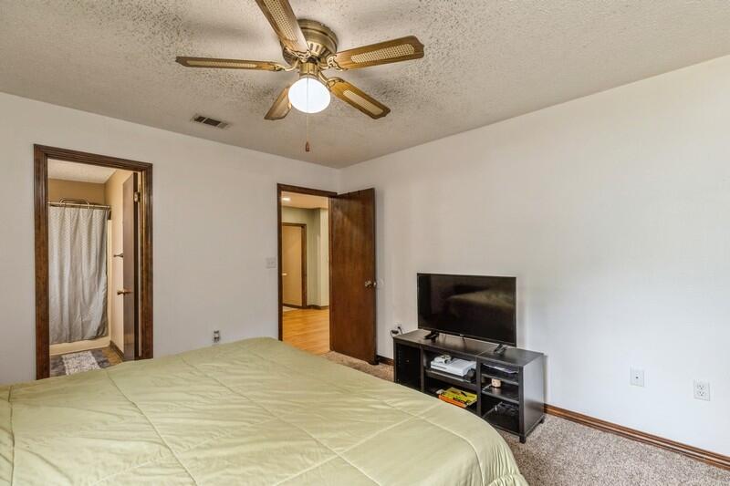 SHOAL WOOD ESTATES 1ST PH 1 - Residential