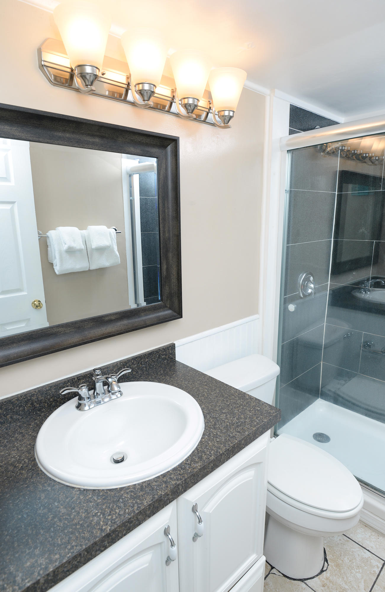 CONTINENTAL CONDO - Residential