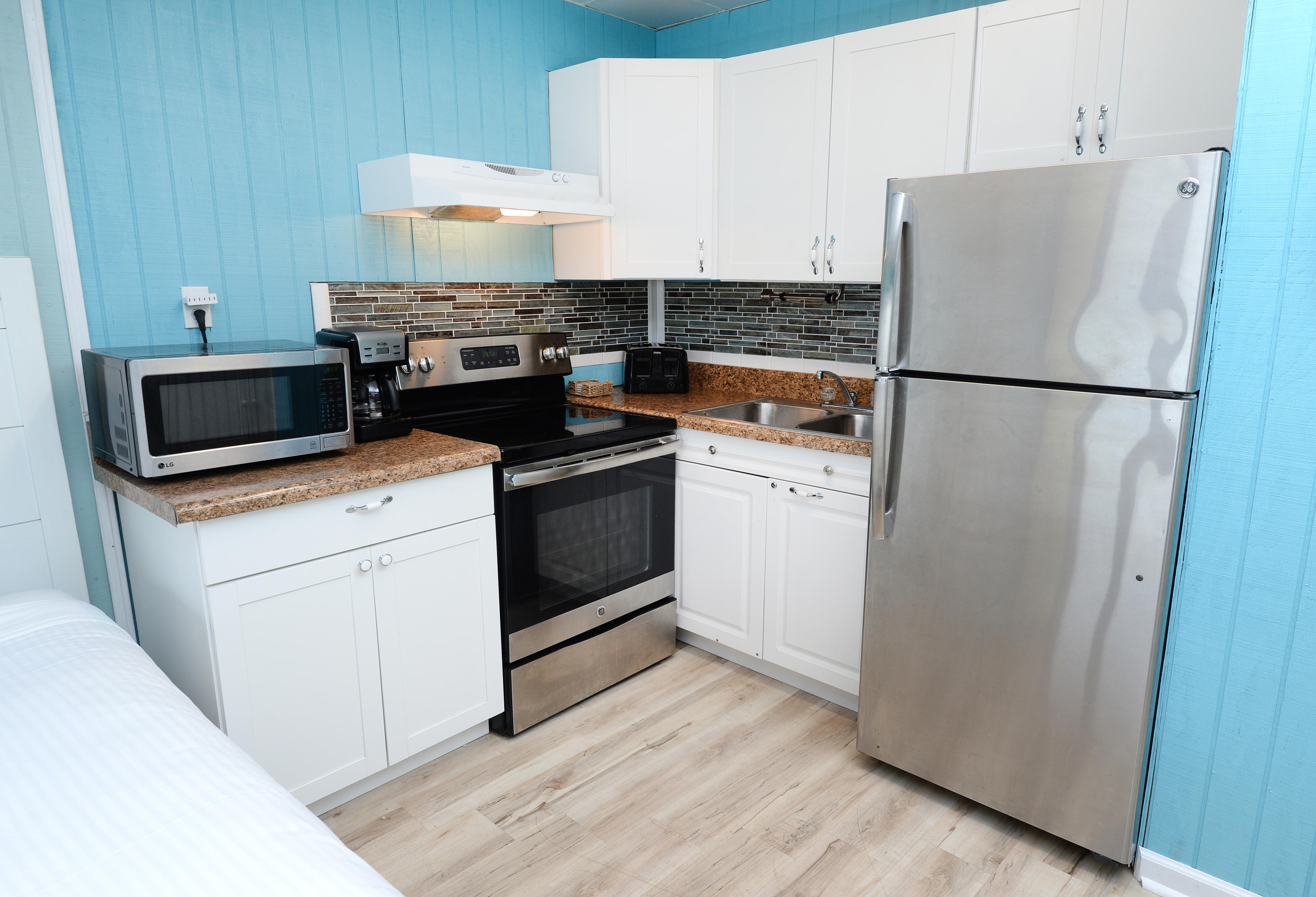 CONTINENTAL CONDO - Residential