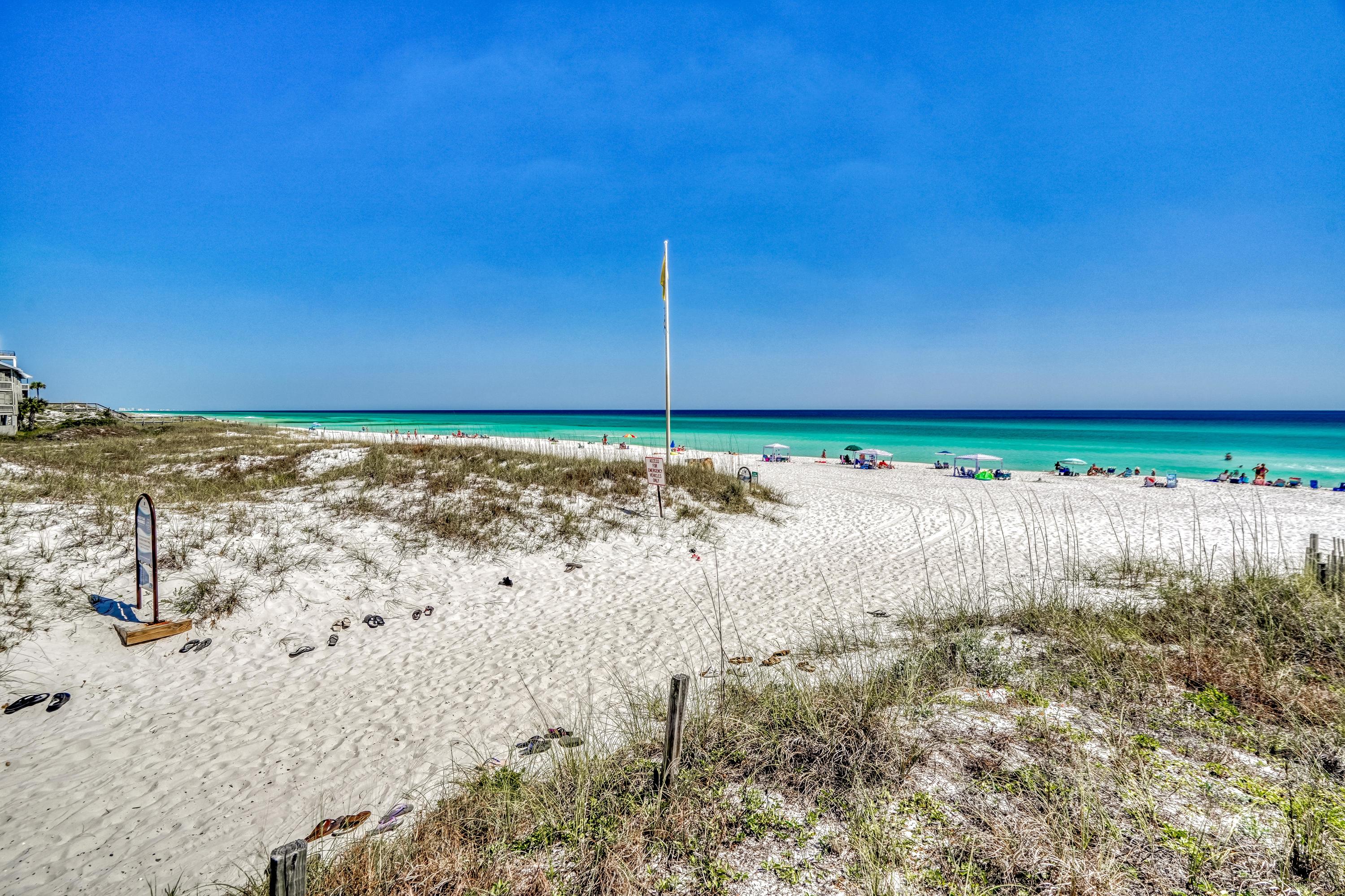 BEACHFRONT T/H - Residential