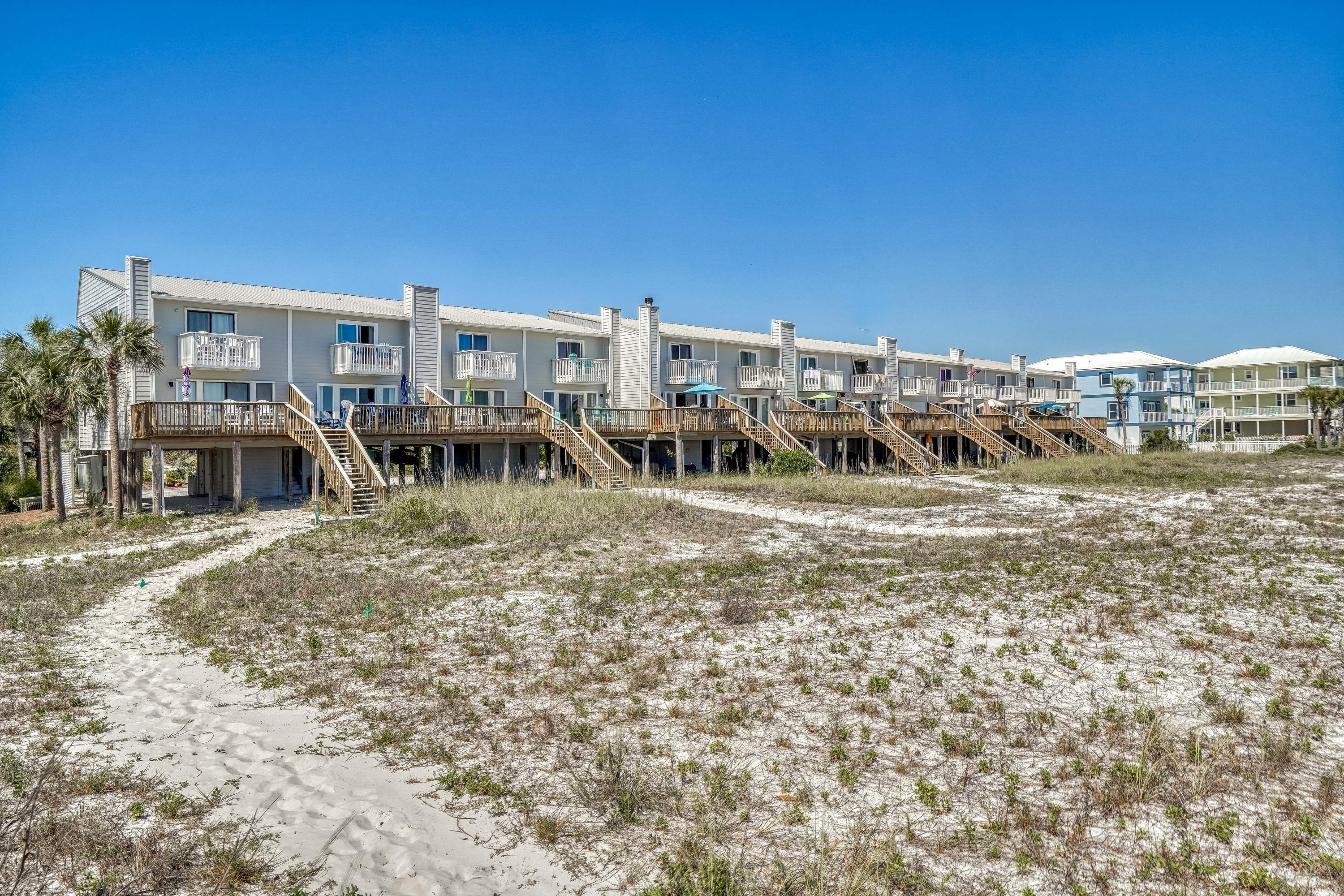 BEACHFRONT T/H - Residential