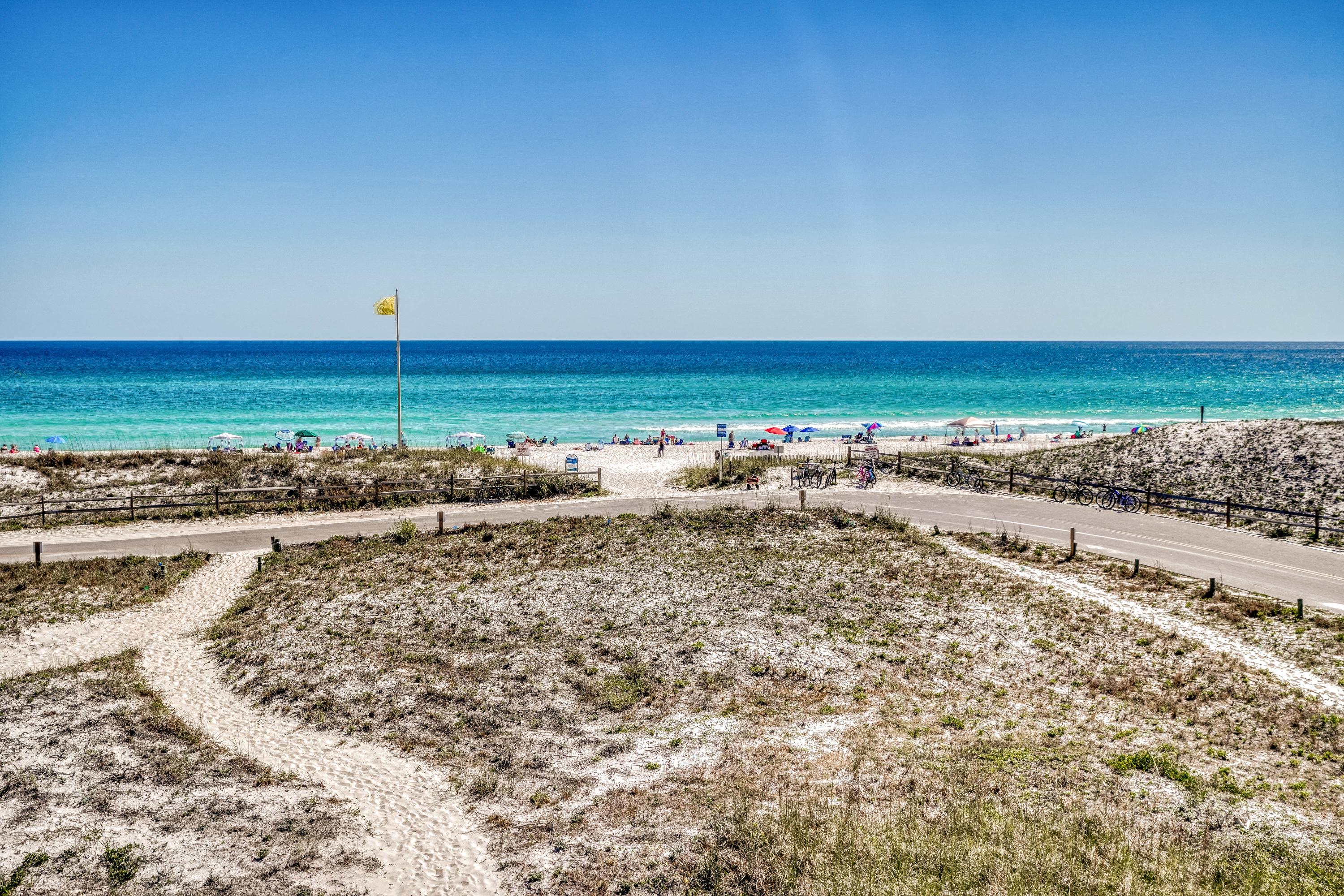 BEACHFRONT T/H - Residential