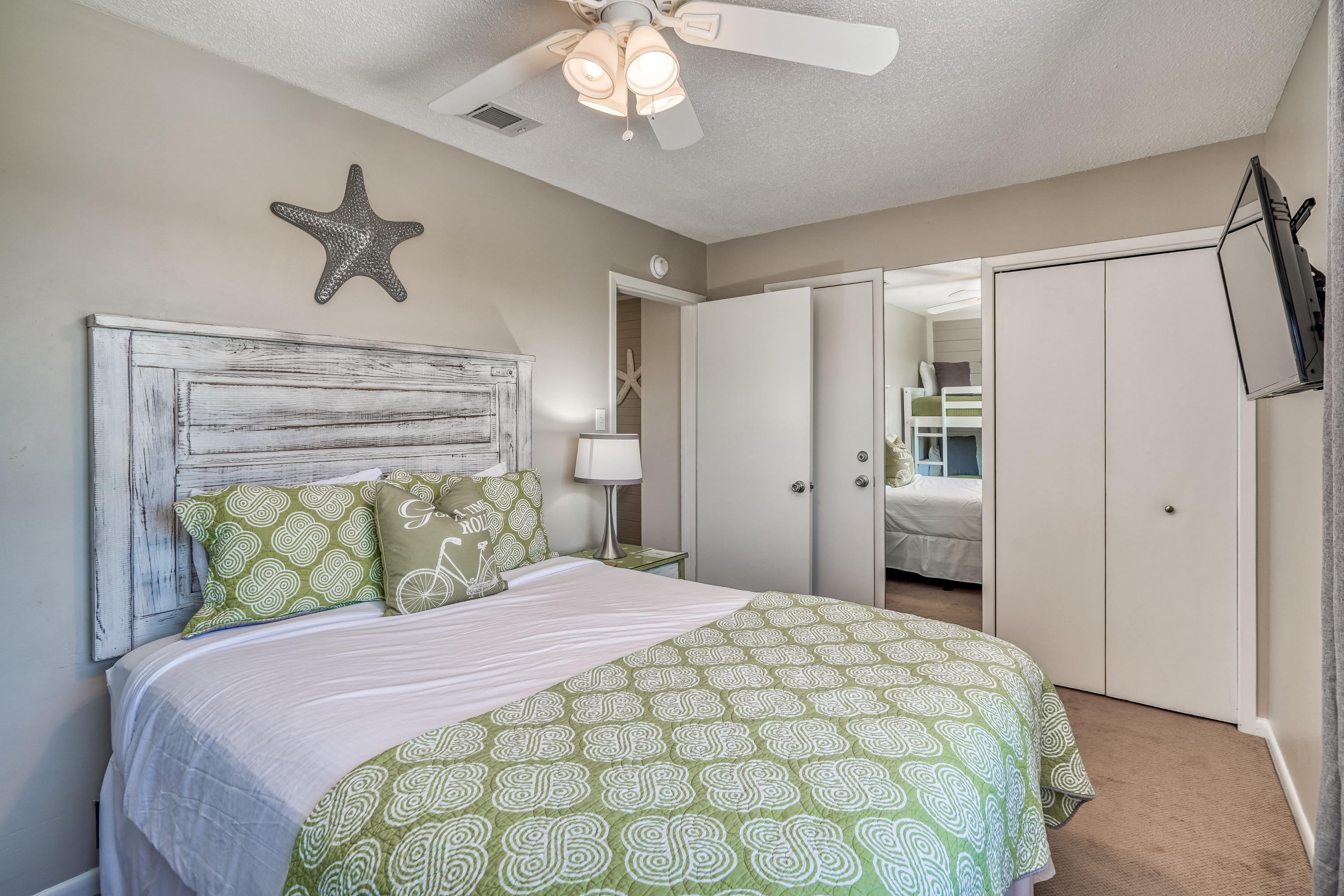 BEACHFRONT T/H - Residential