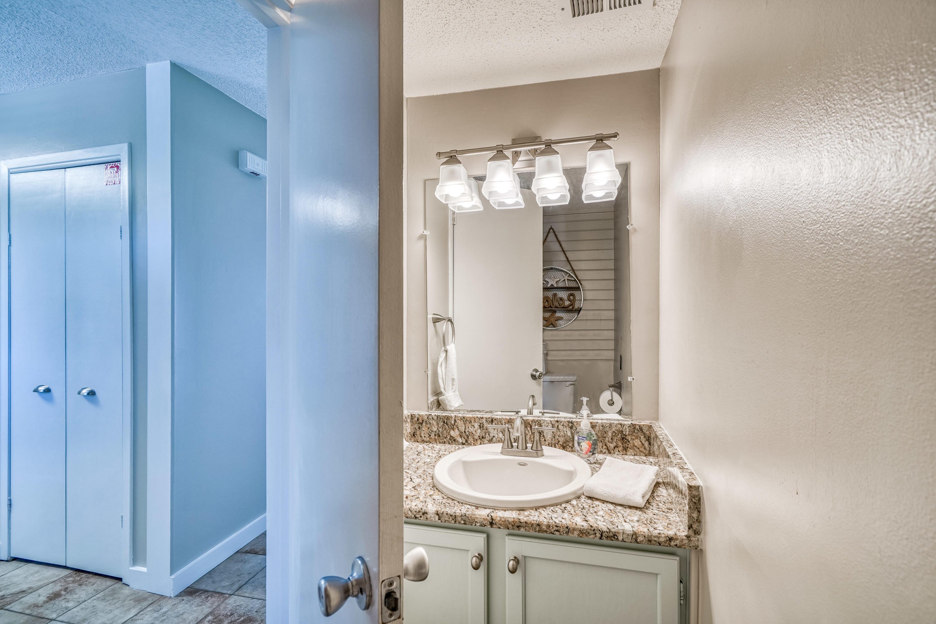 BEACHFRONT T/H - Residential