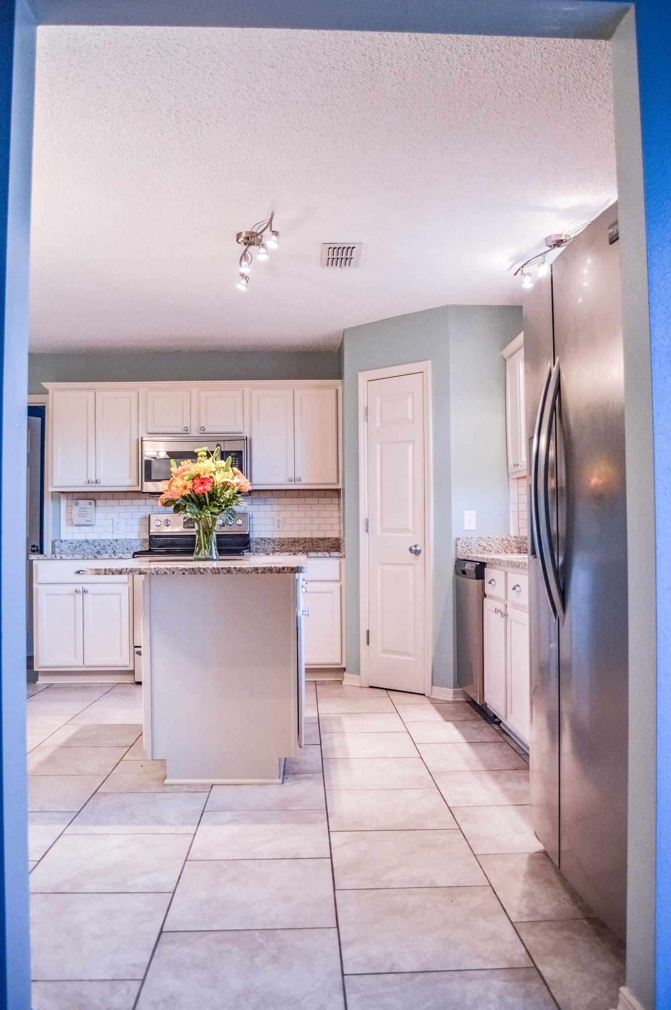 COUNTRYVIEW ESTATES 10TH ADDN - Residential