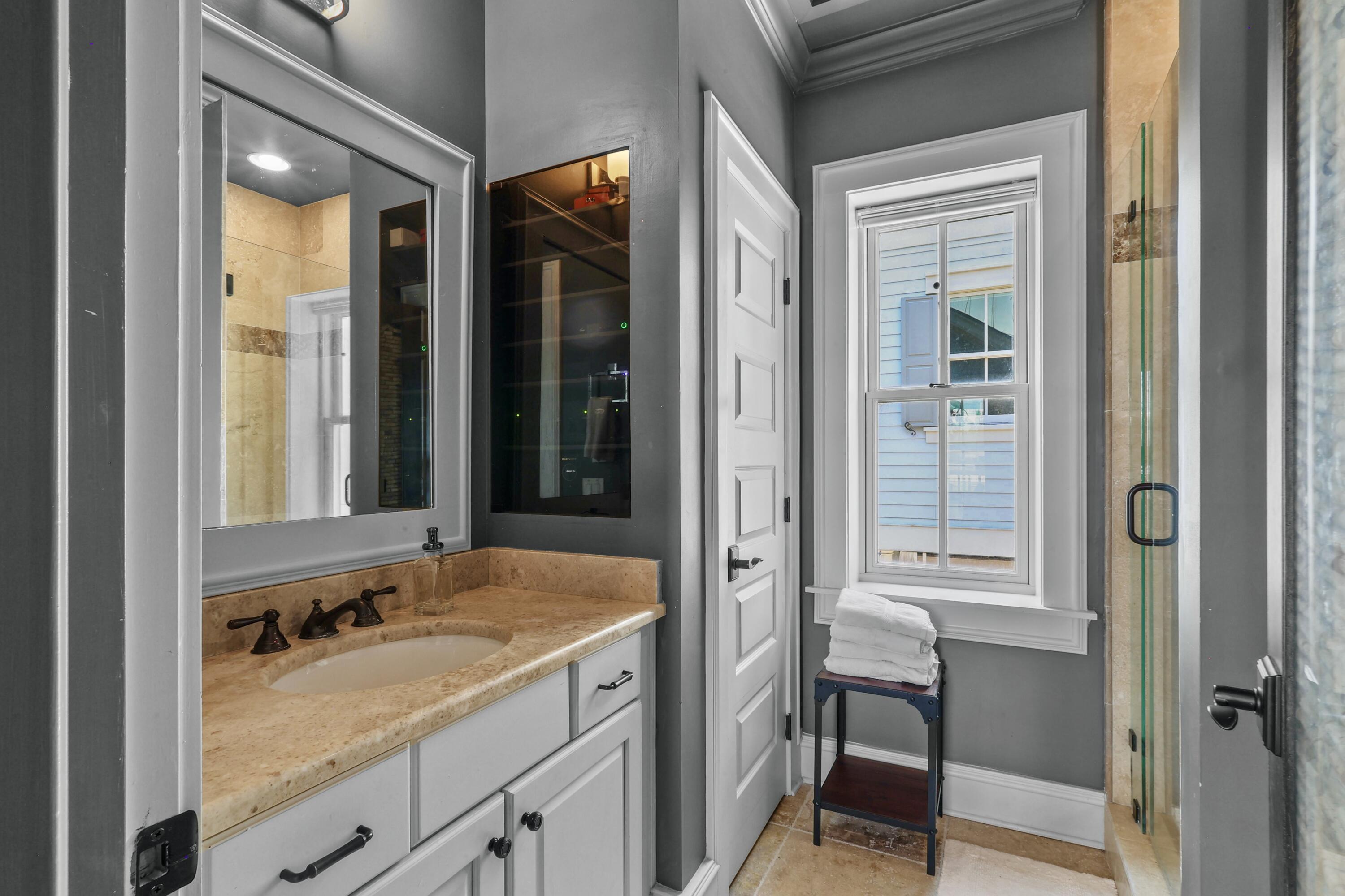PROMINENCE / LUXURY TOWNHOMES - Residential
