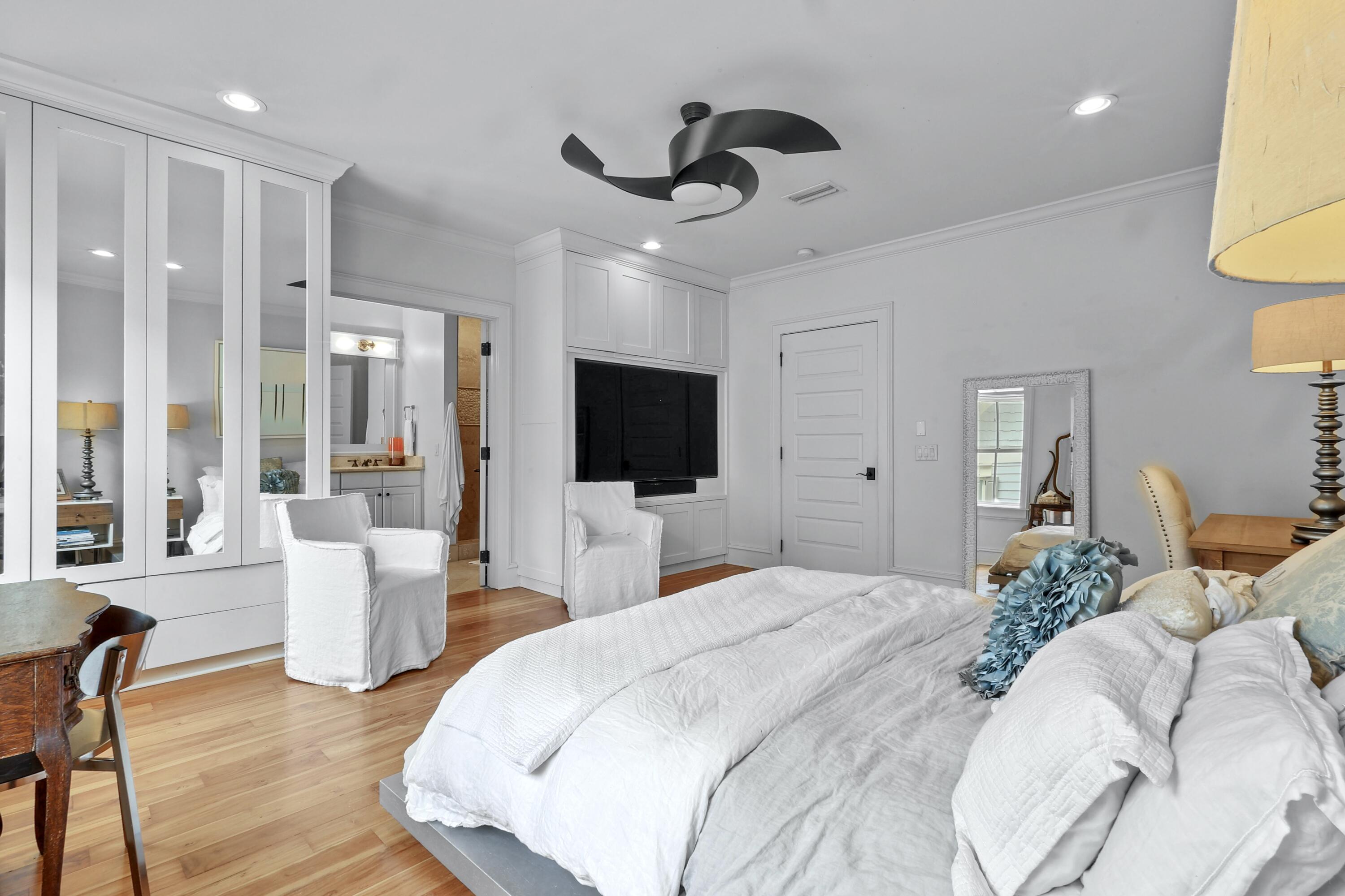 PROMINENCE / LUXURY TOWNHOMES - Residential