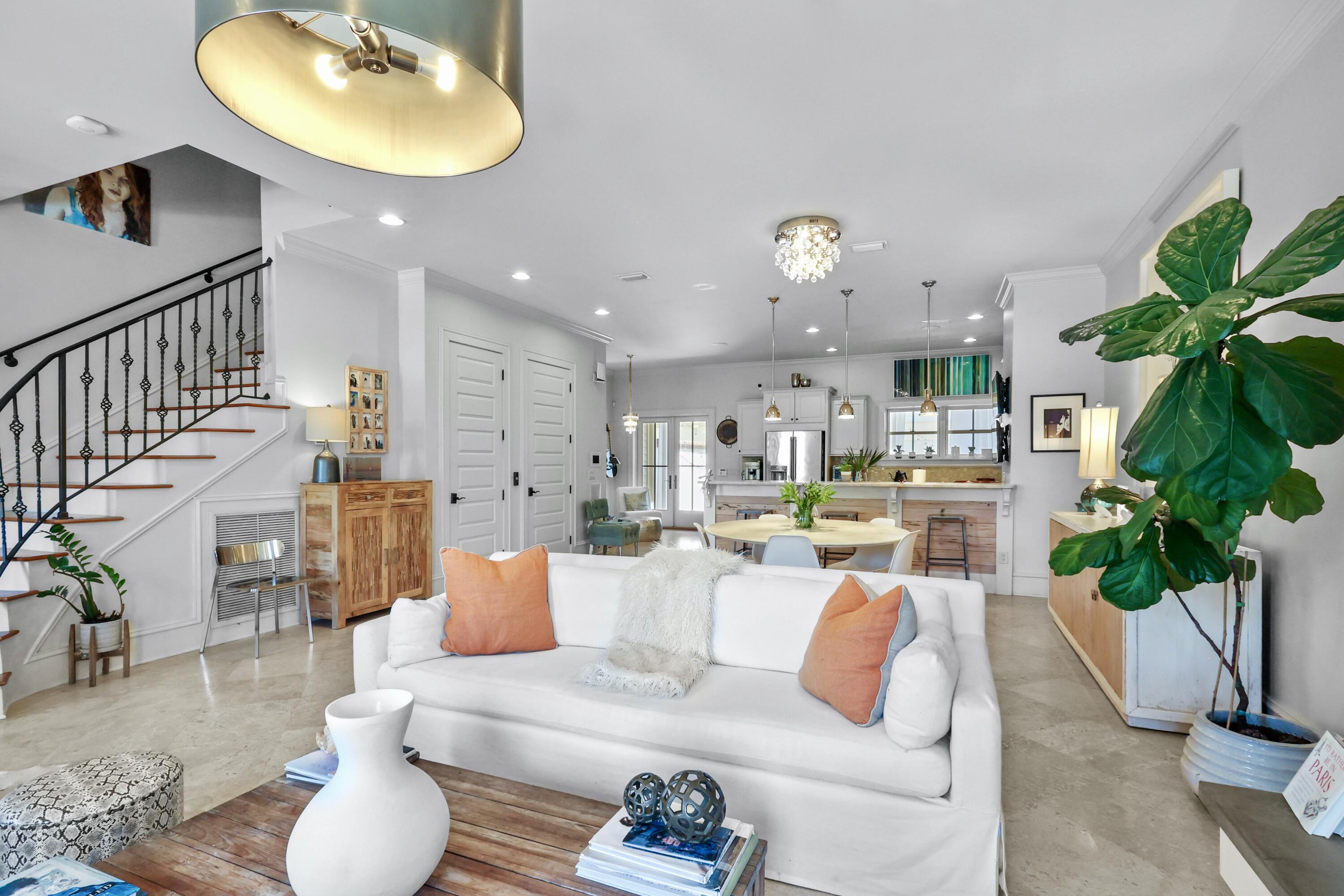 PROMINENCE / LUXURY TOWNHOMES - Residential