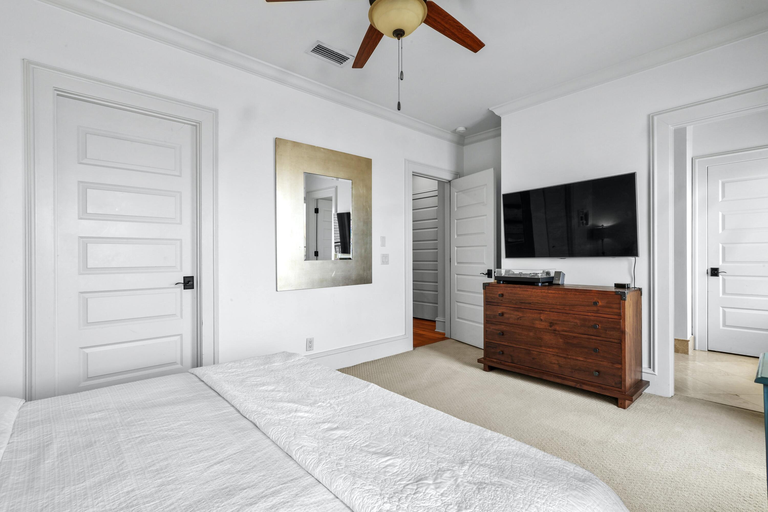 PROMINENCE / LUXURY TOWNHOMES - Residential