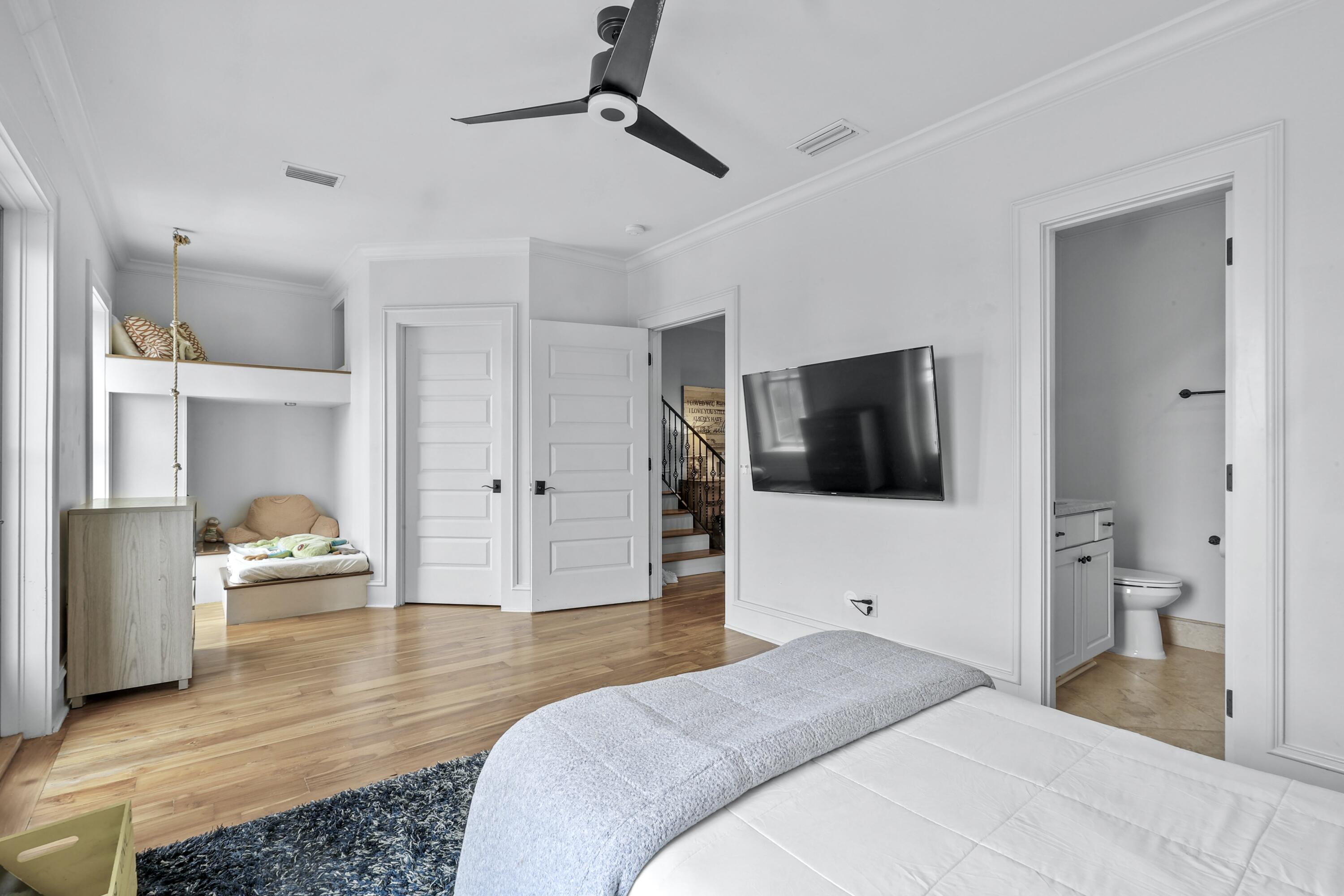 PROMINENCE / LUXURY TOWNHOMES - Residential