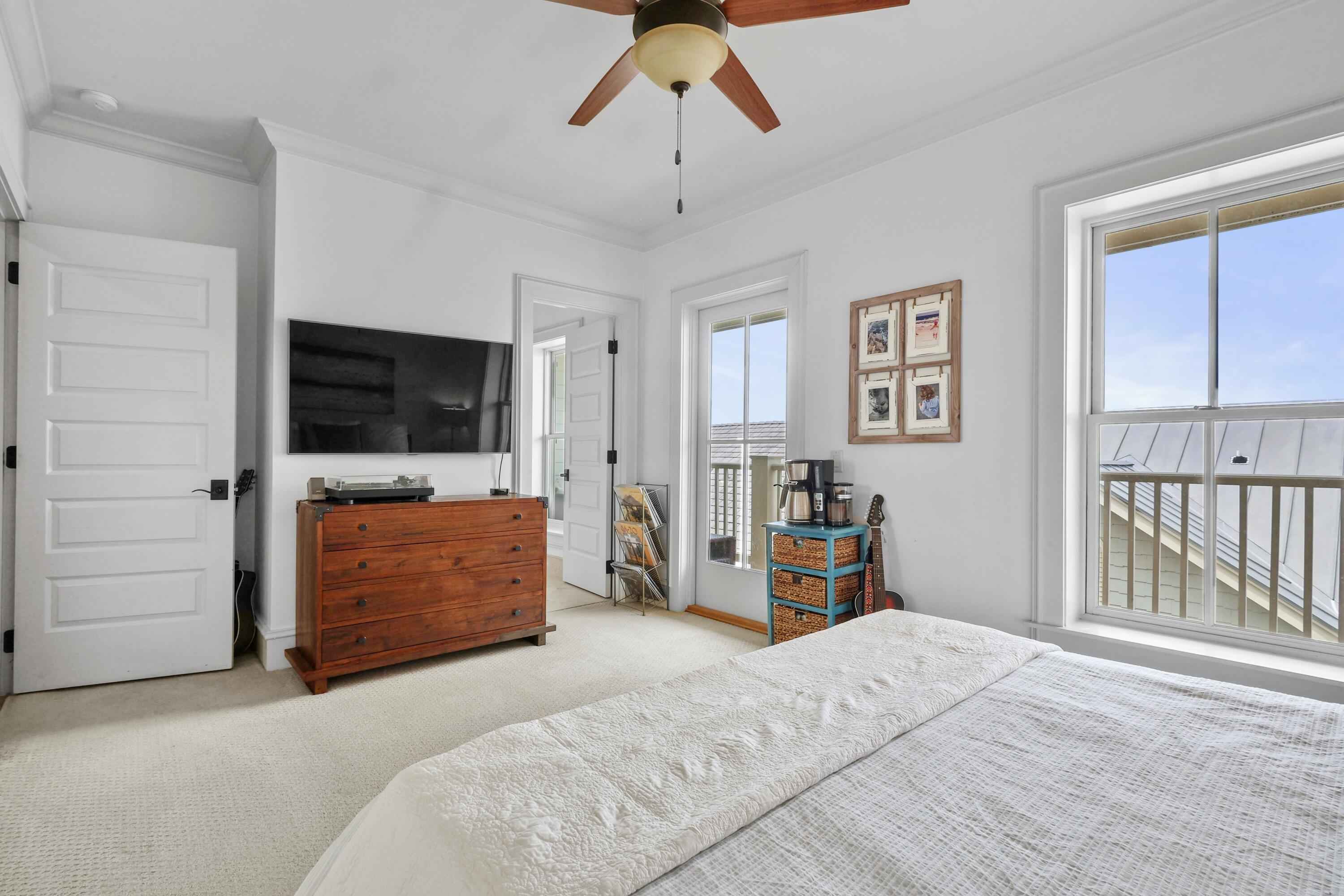 PROMINENCE / LUXURY TOWNHOMES - Residential