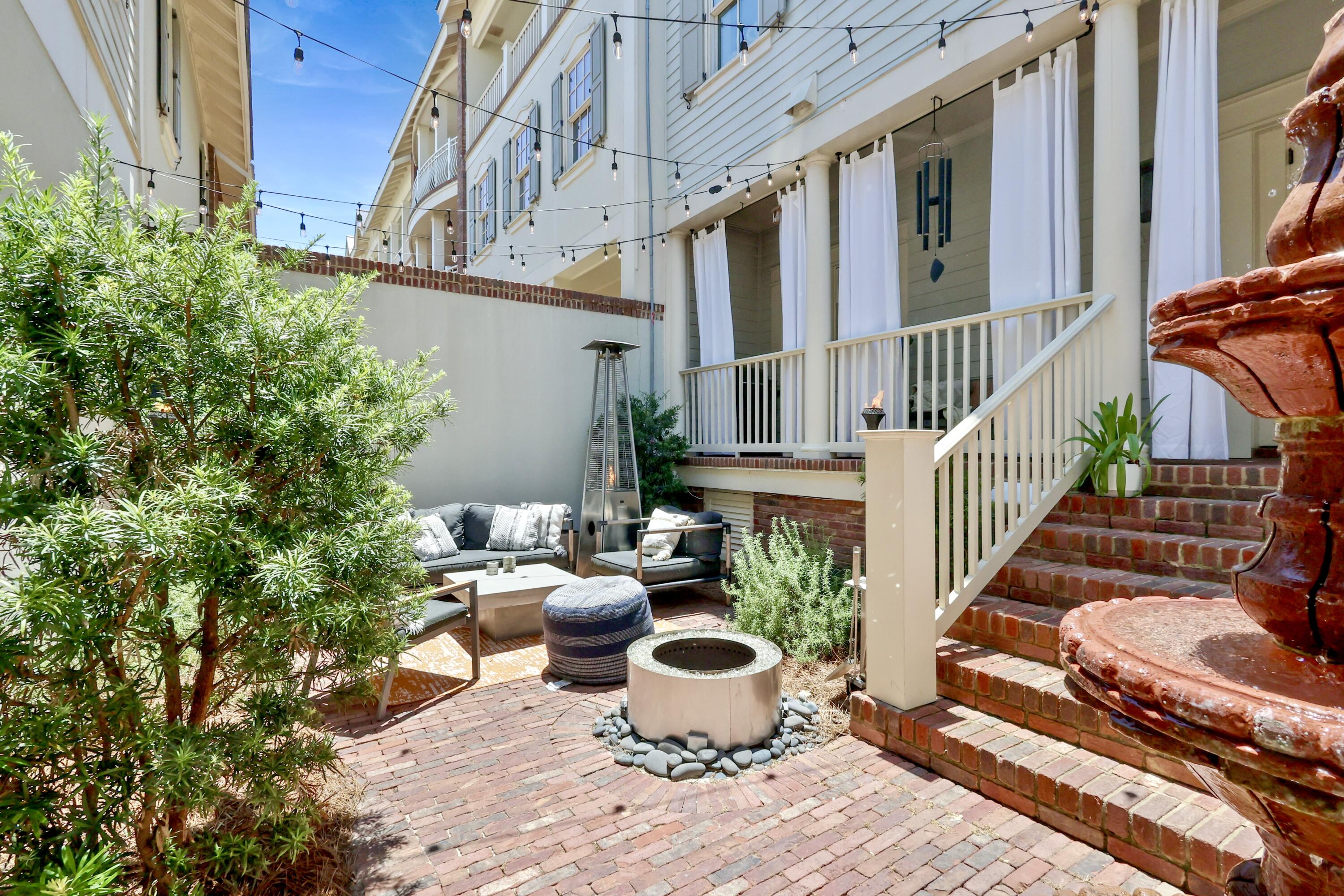 PROMINENCE / LUXURY TOWNHOMES - Residential