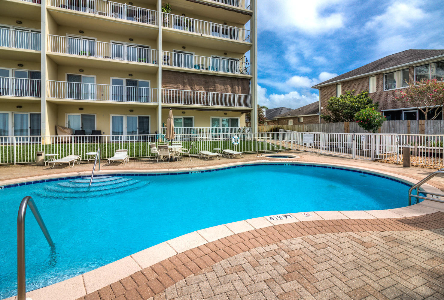 INTERCOASTAL POINTE - Residential