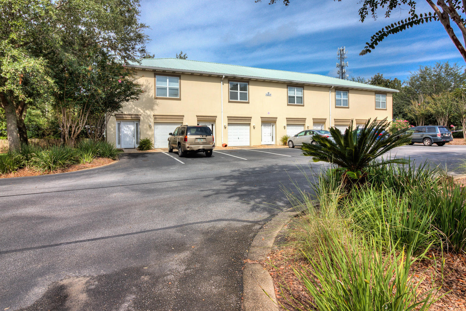 INTERCOASTAL POINTE - Residential