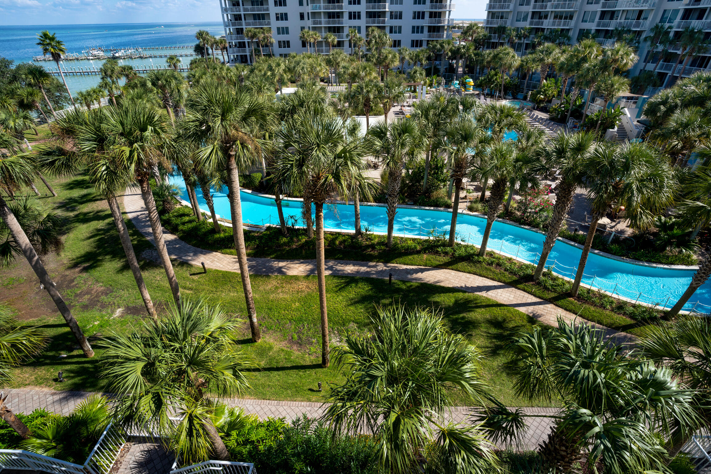 DESTIN WEST BEACH AND BAY RESORT - Residential