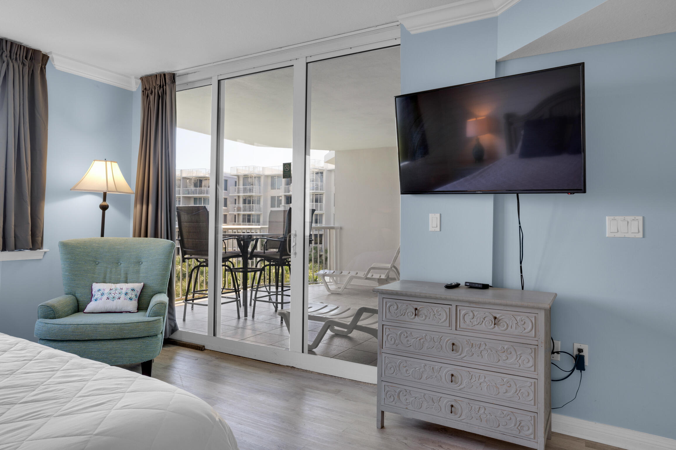 DESTIN WEST BEACH AND BAY RESORT - Residential