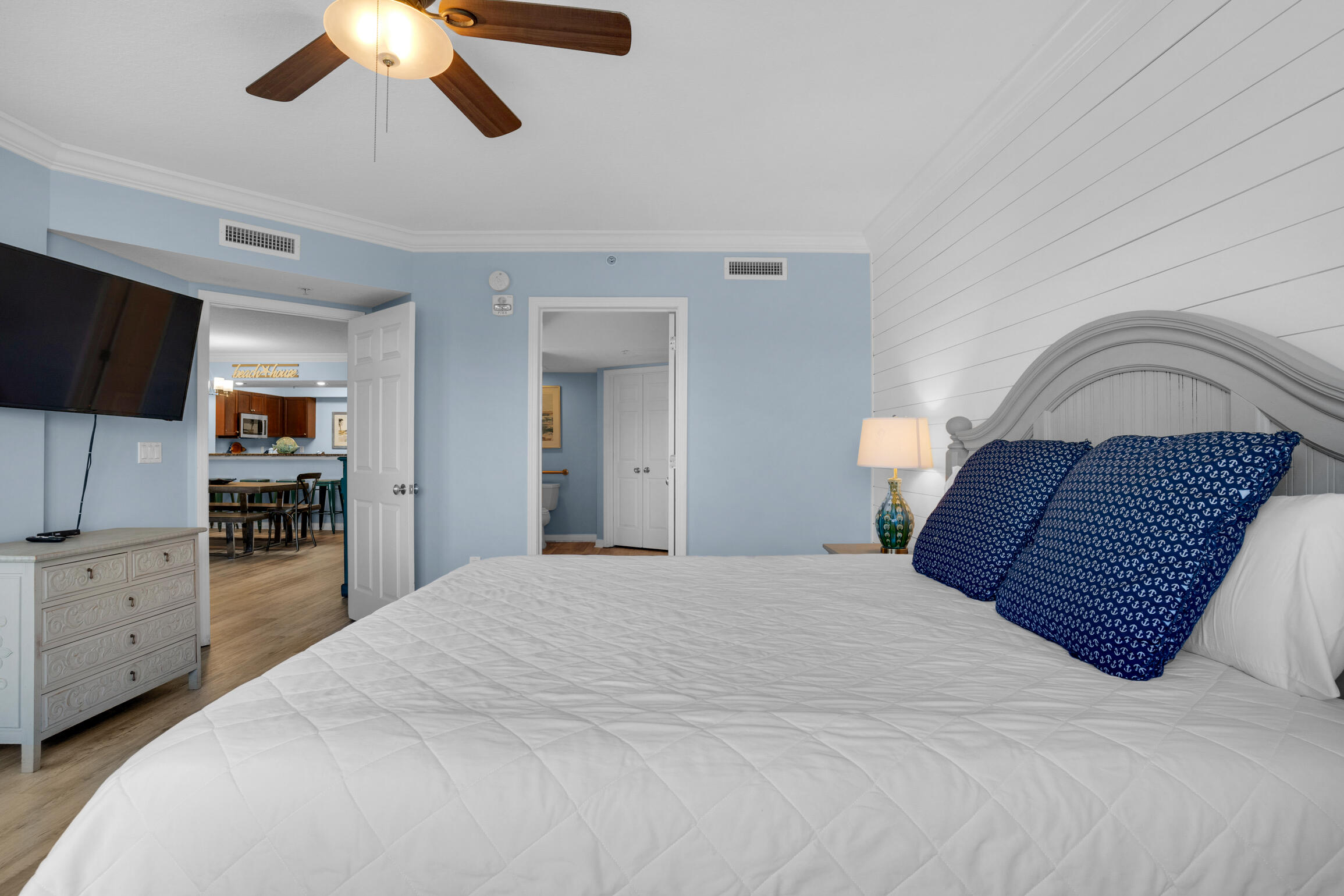DESTIN WEST BEACH AND BAY RESORT - Residential