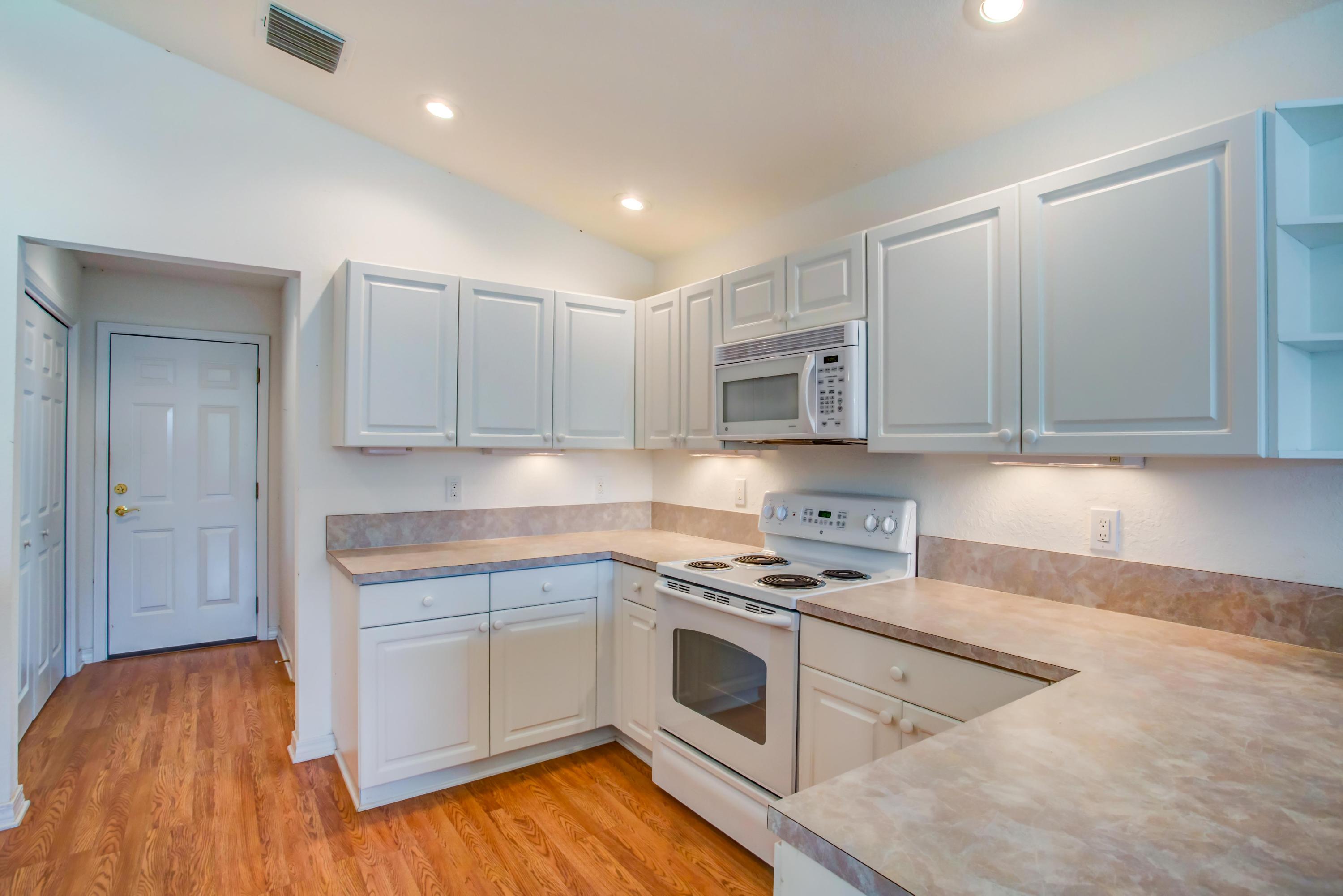 PALMETTO TRACE - Residential