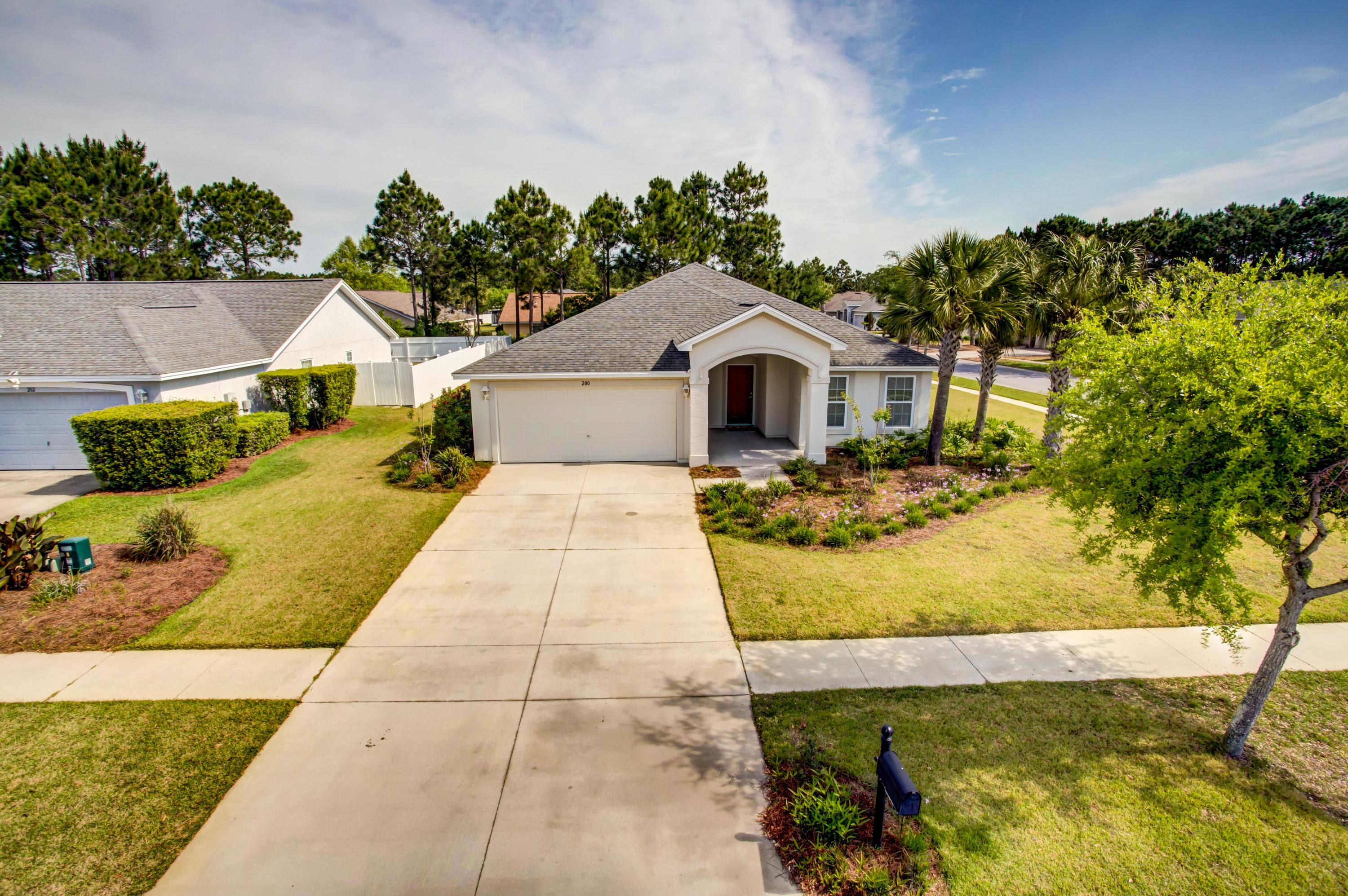 PALMETTO TRACE - Residential